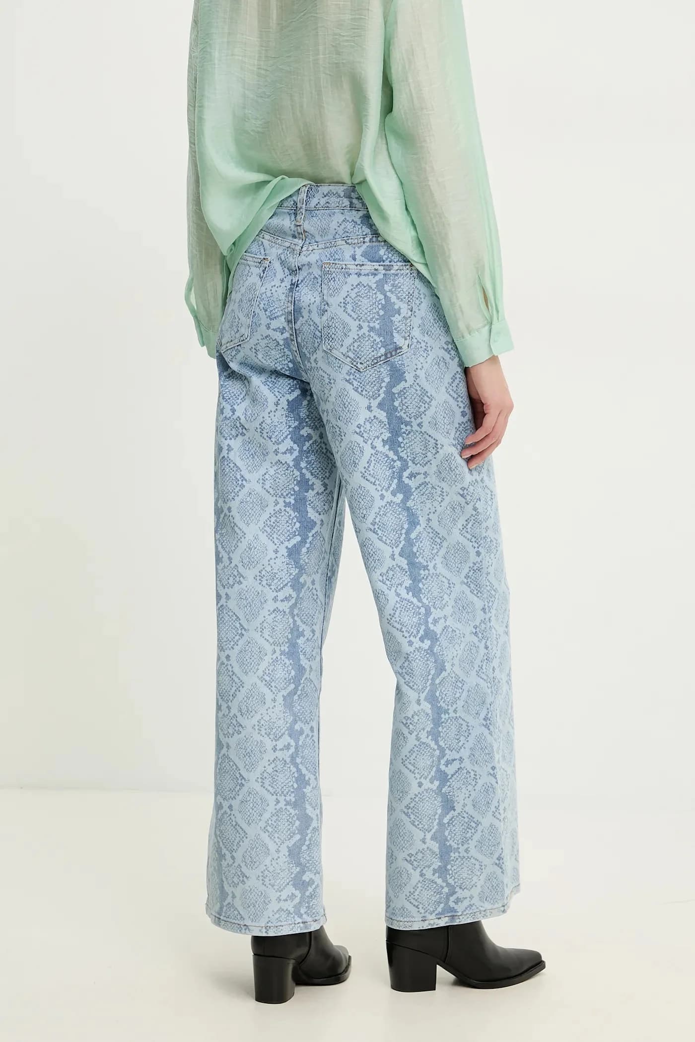 Джинсы - фото 3