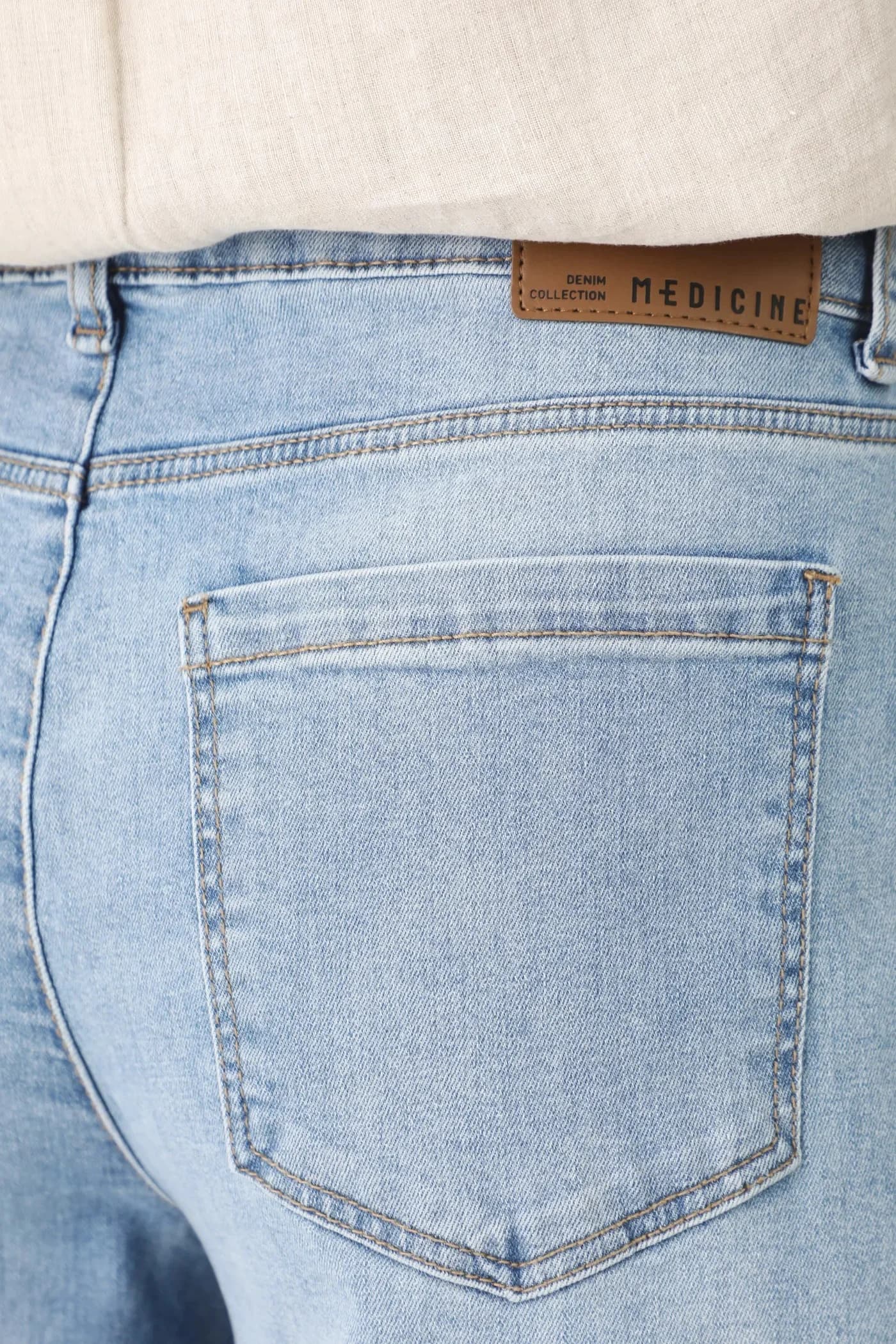 Джинсы - фото 4