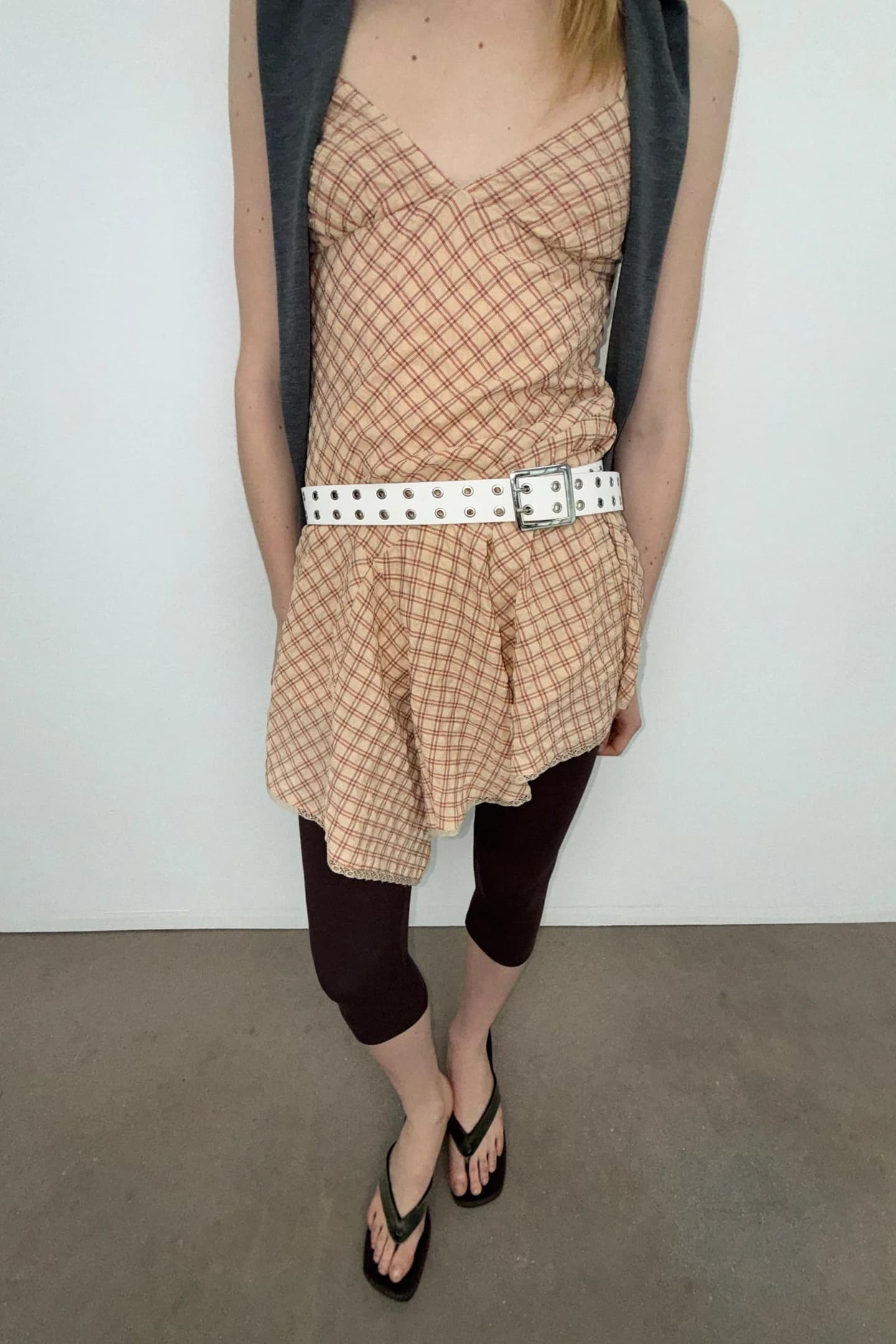 КОРОТКОЕ ПЛАТЬЕ В КЛЕТКУ С КРУЖЕВОМ