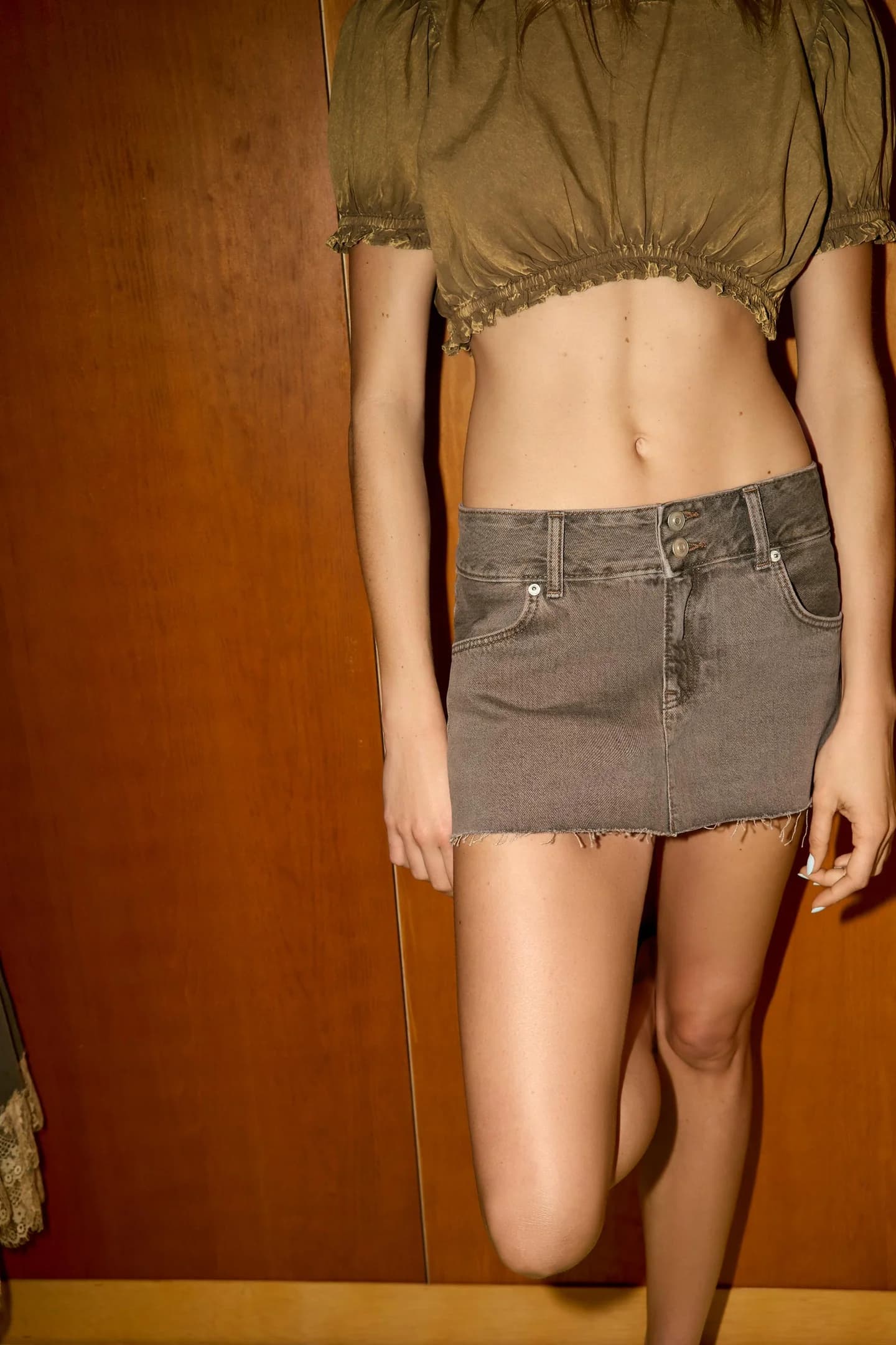 ТОП ИЗ МЫТОГО ПОПЛИНА С КРЕСТОВЫМ РАЗРЕЗОМ - фото 2