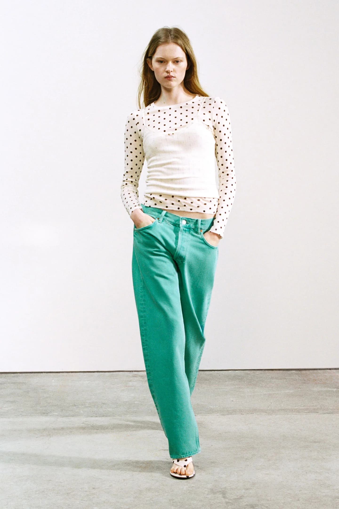 ФУТБОЛКА ПУАНТЕЛЬ НА РЕМЕНЯХ