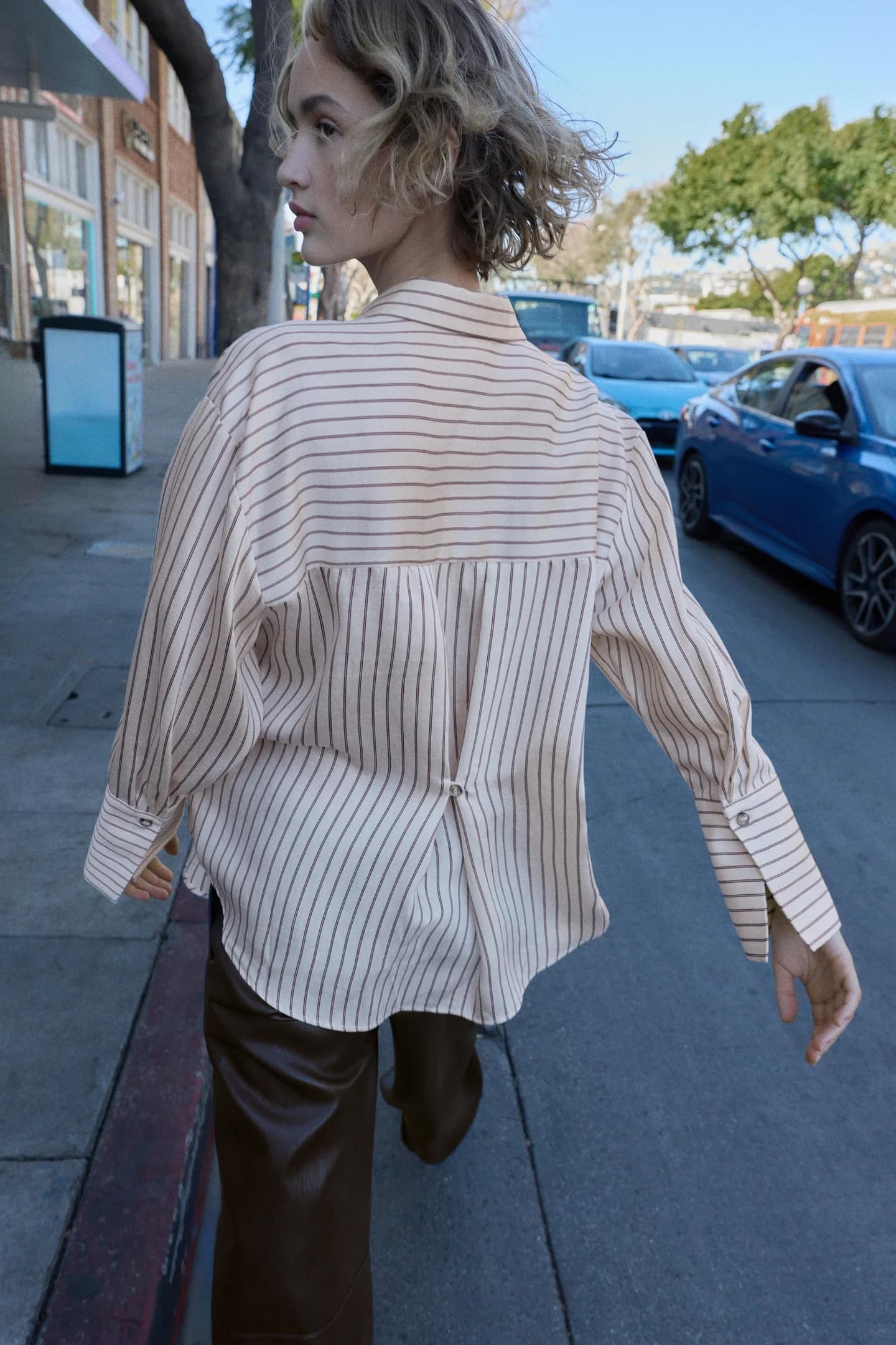 РУБАШКА В ПОЛОСКУ С ШИРОКИМИ МАНКЕТАМИ