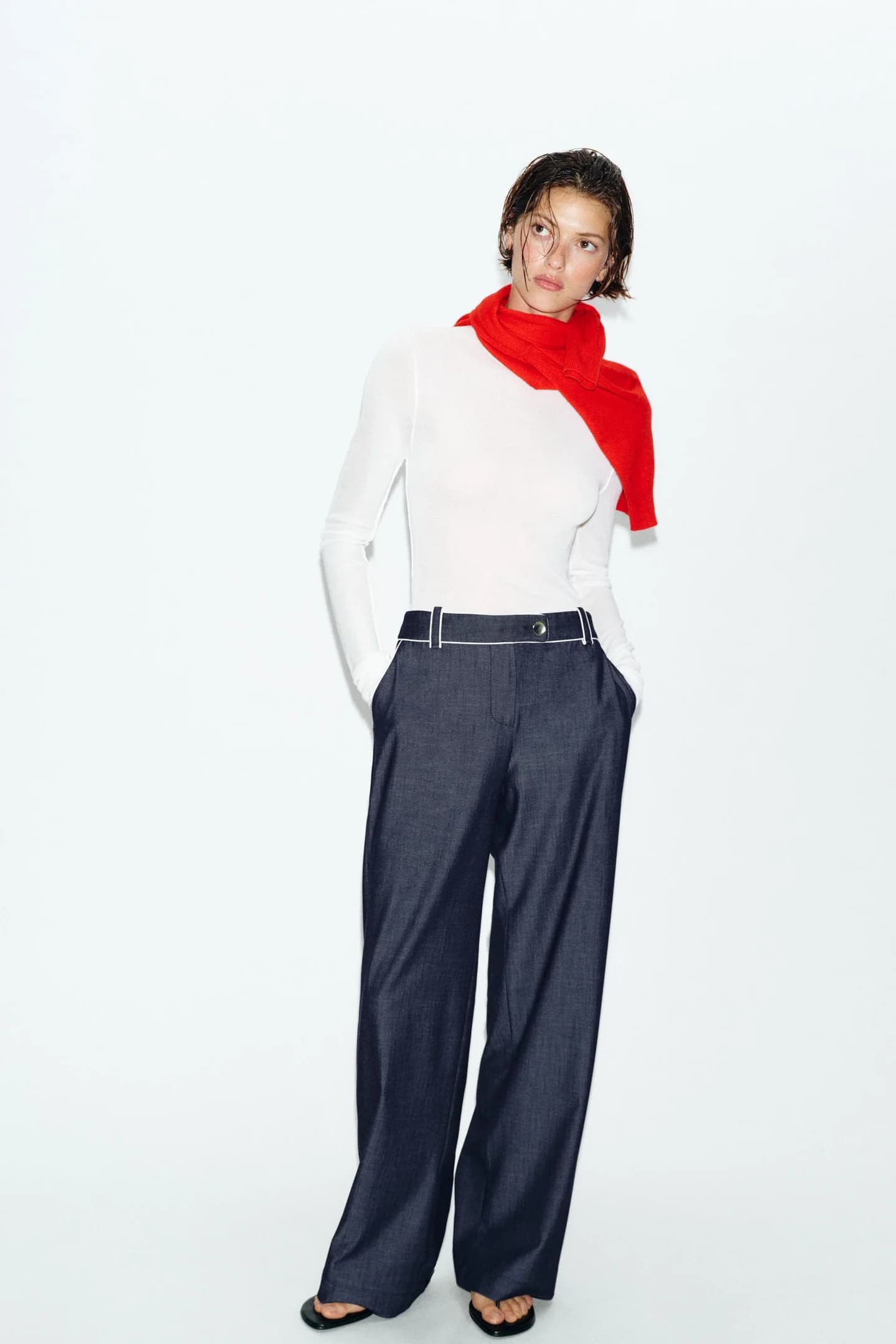 ШИРОКИЕ БРЮКИ С КОНТРАСТНОЙ РЕБИНКОЙ - фото 2