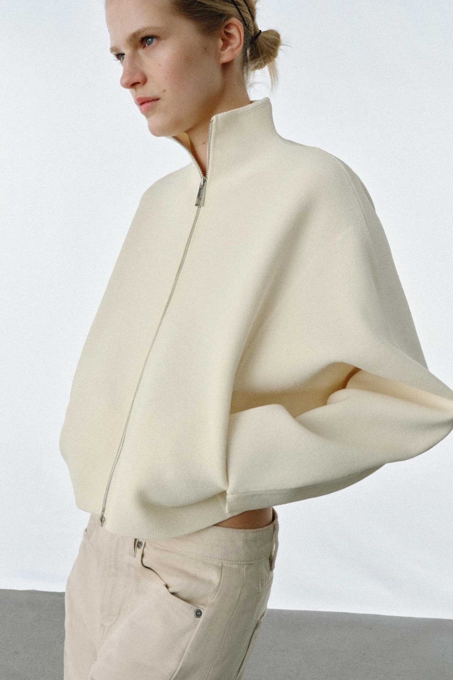 ТРИКОТАЖНЫЙ КАРДИГАН НА МОЛНИИ