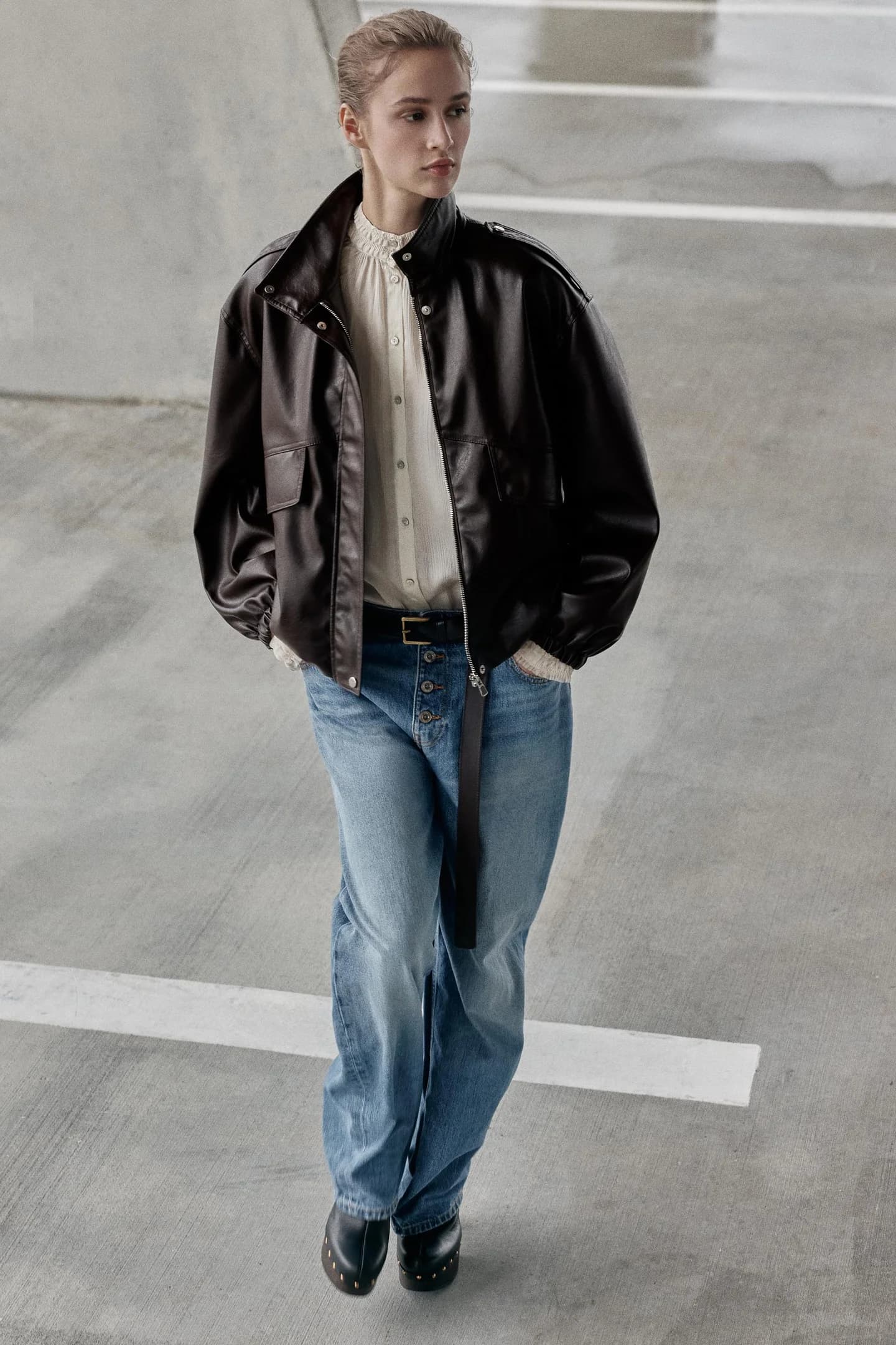 КУРТКА-БОМБЕР ИЗ ИСКУССТВЕННОЙ КОЖИ - фото 2