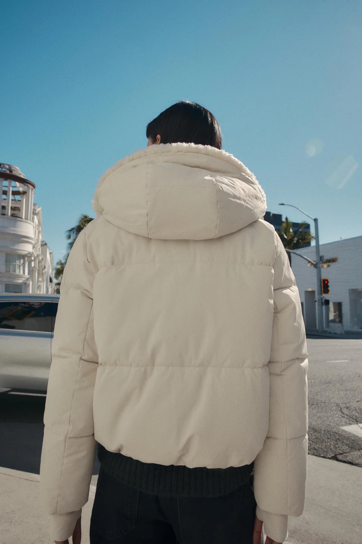 ВЕТРОЗАЩИТНЫЙ АНОРАК С КАПЮШОНОМ ИЗ ГИДРОФОБНОЙ ТКАНИ И ПОДКЛАДКОЙ ягненка - фото 2