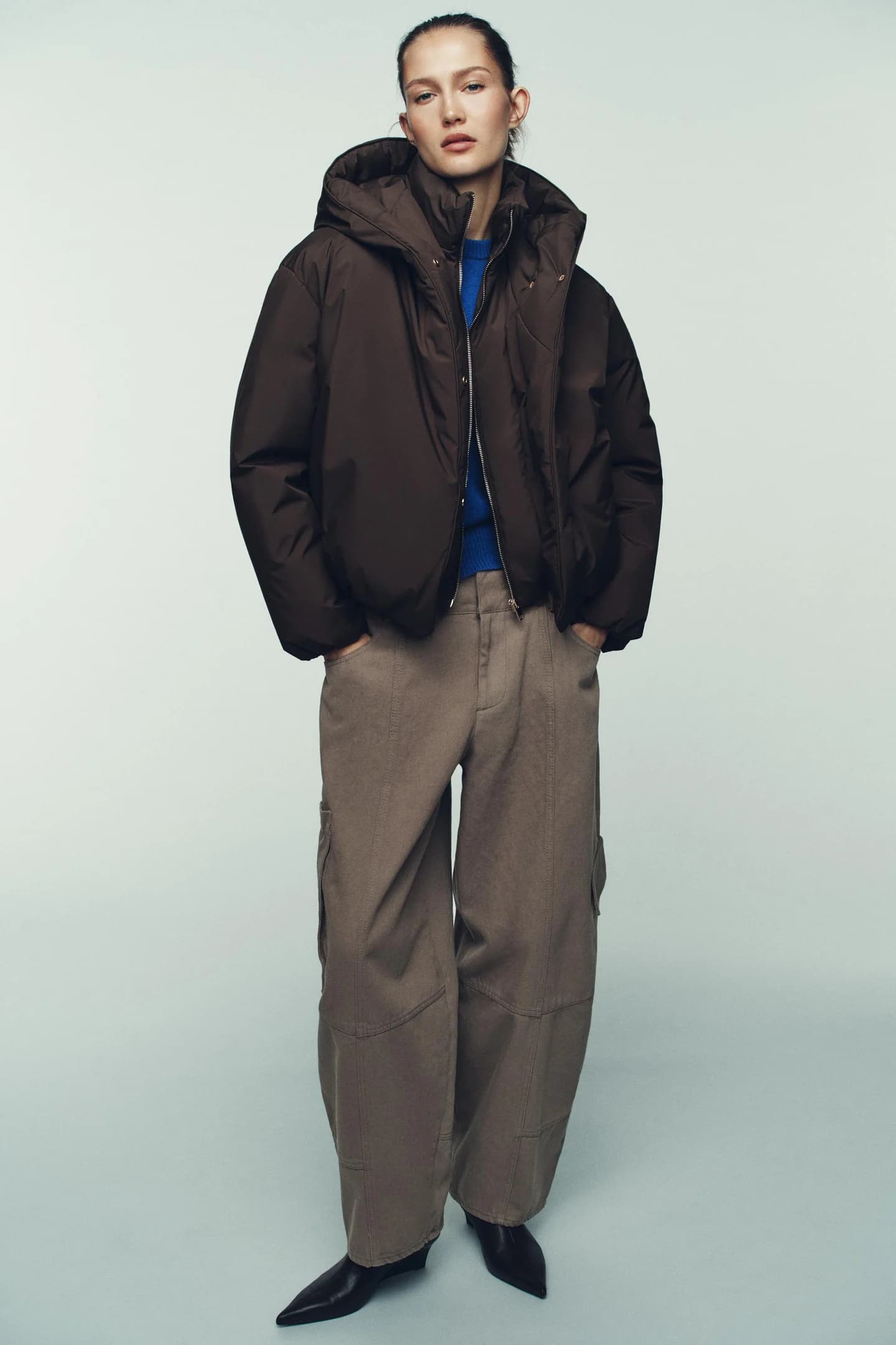 УТЕПЛЕННЫЙ АНОРАК С КАПЮШОНОМ ИЗ ГИДРОФОБНОЙ И ВЕТРОНЕПРОНИЦАЕМОЙ ТКАНИ - фото 2