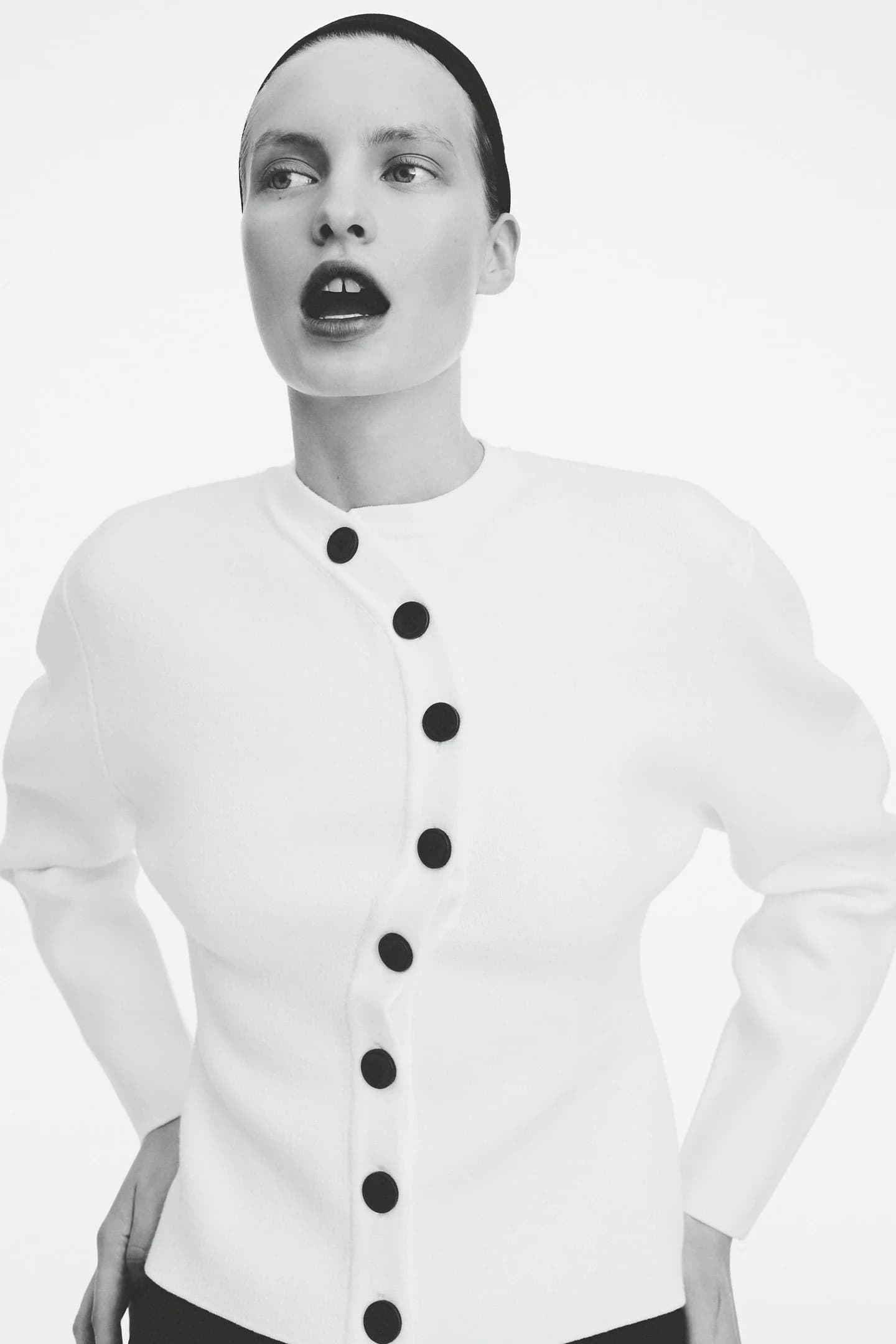 ВЯЗАНЫЙ КАРДИГАН-КОНВЕРТ