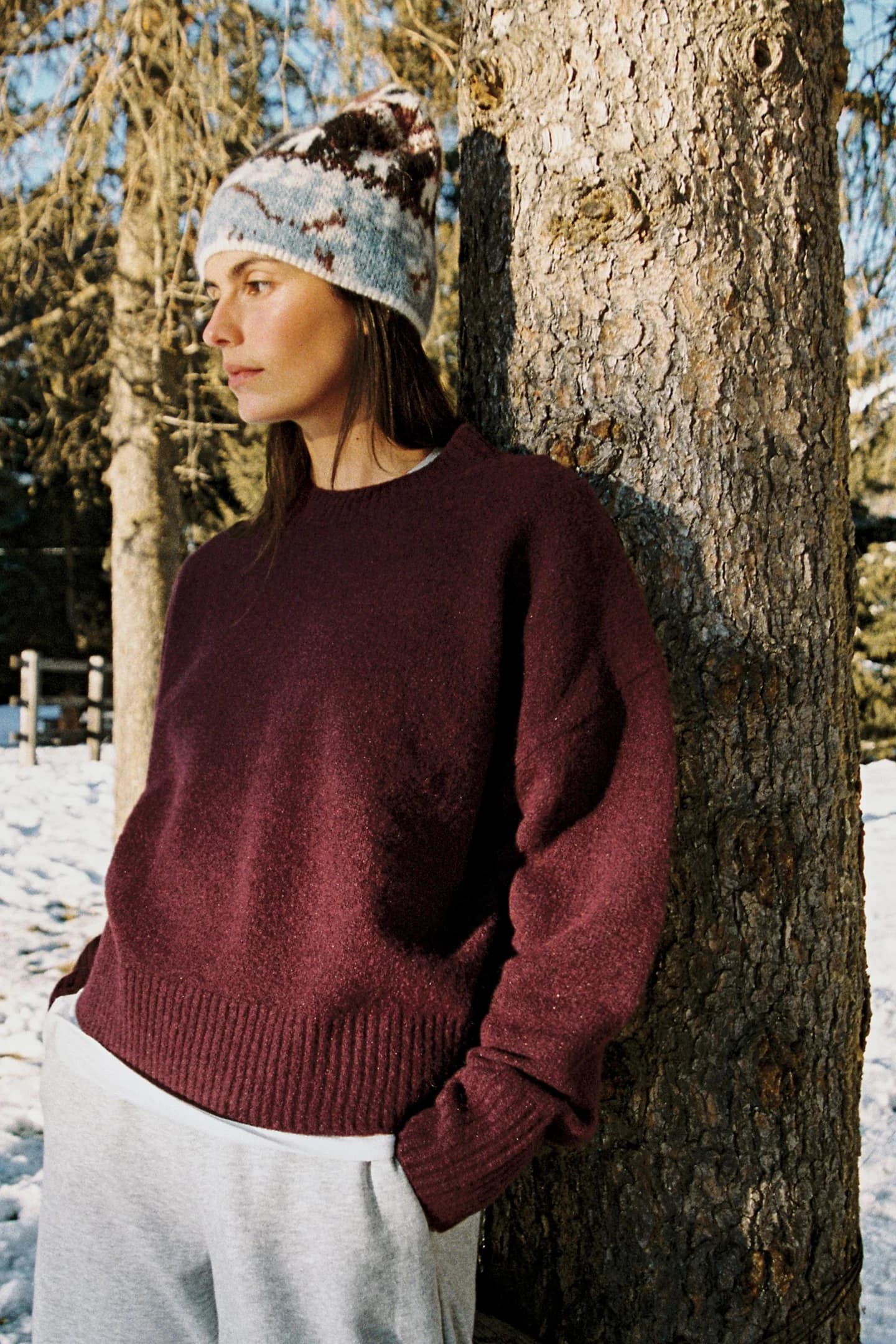 МЯГКИЙ ТРИКОТАЖНЫЙ СВИТЕР