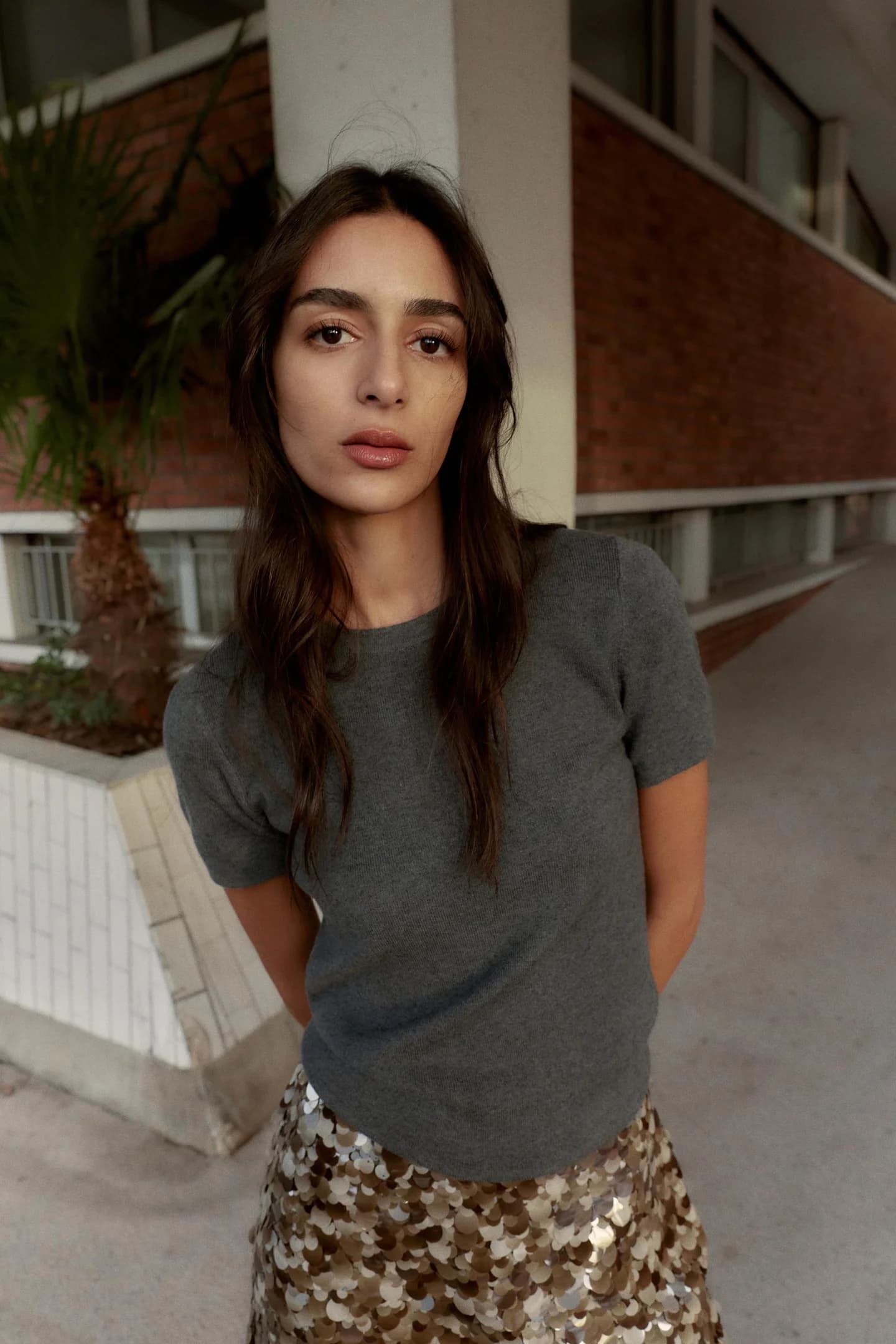 СВИТЕР С КОРОТКИМИ РУКАВАМИ ИЗ ПРИЯТНОГО НА прикосновение ТРИКОТАЖА