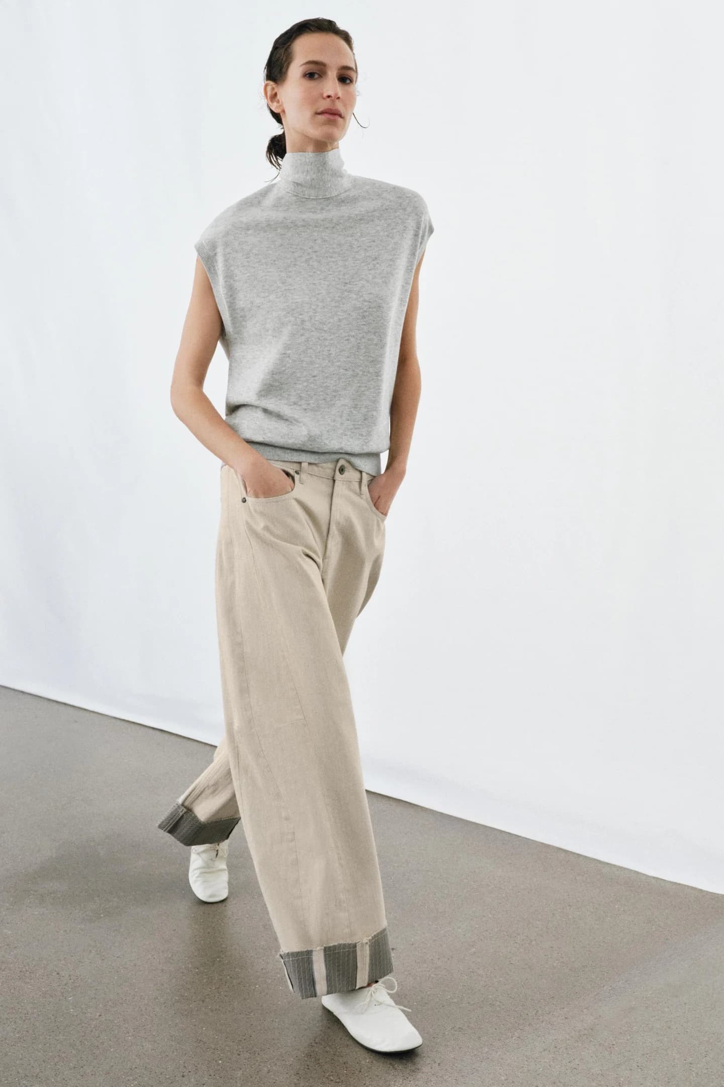 ТРИКОТАЖНЫЙ ЖИЛЕТ С ГАЛСТУКОМ - фото 2