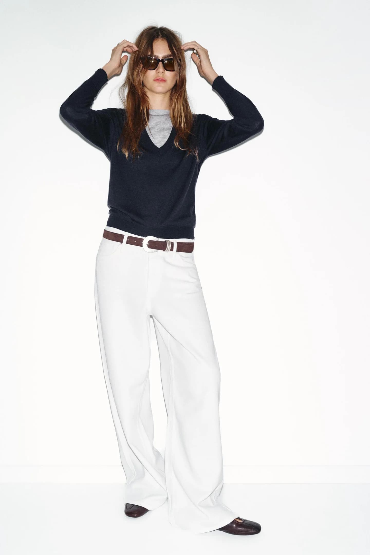 ТРИКОТАЖНЫЙ СВИТЕР С ОТКОЙ ИЗ ШЕРСТИ И ВСТАВКАМИ ИЗ КОМБИНИРОВАННОЙ ТКАНИ - фото 3