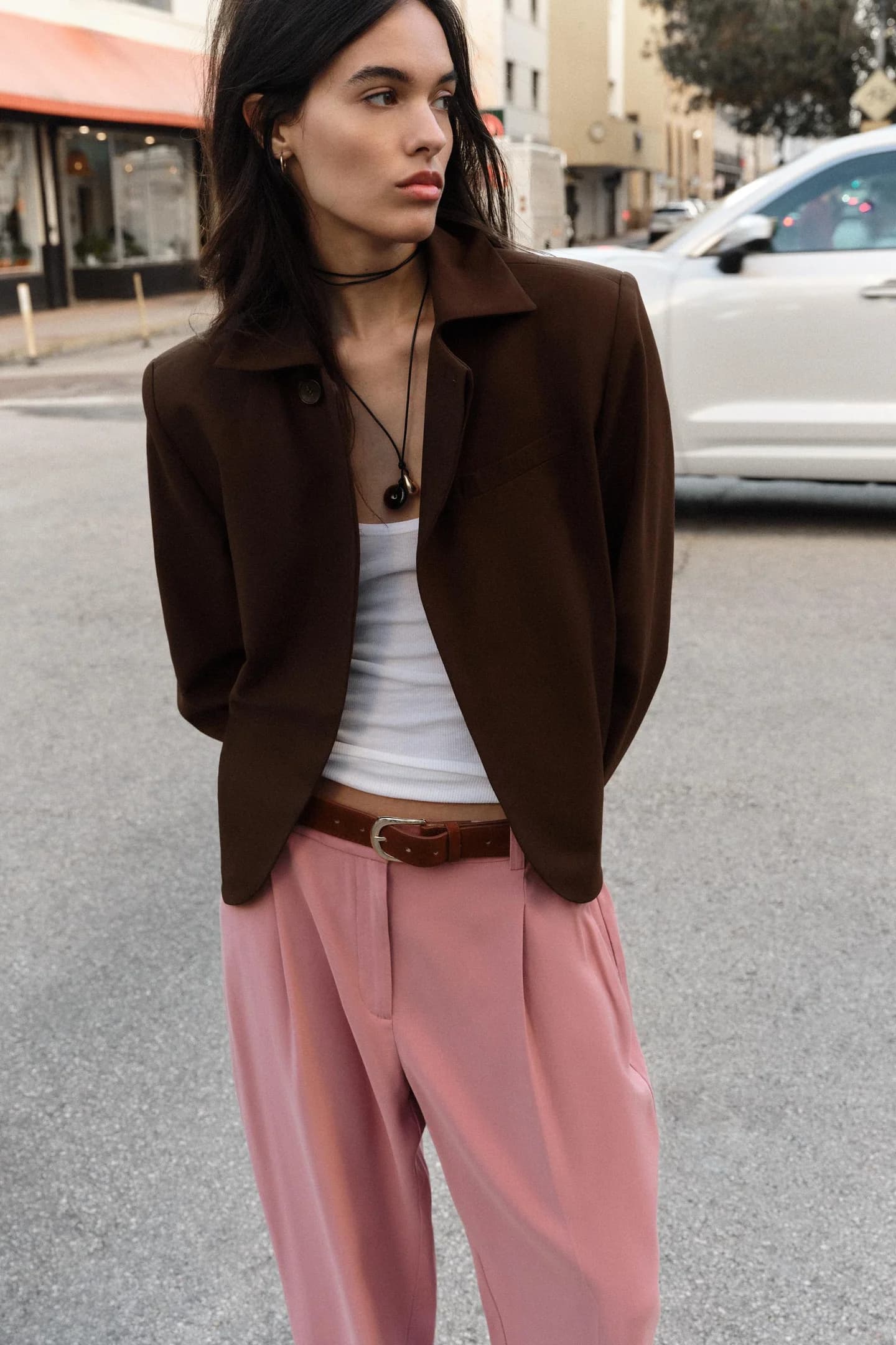 ДВУБОРТНЫЙ ПИДЖАК С ЛАСНАМИ