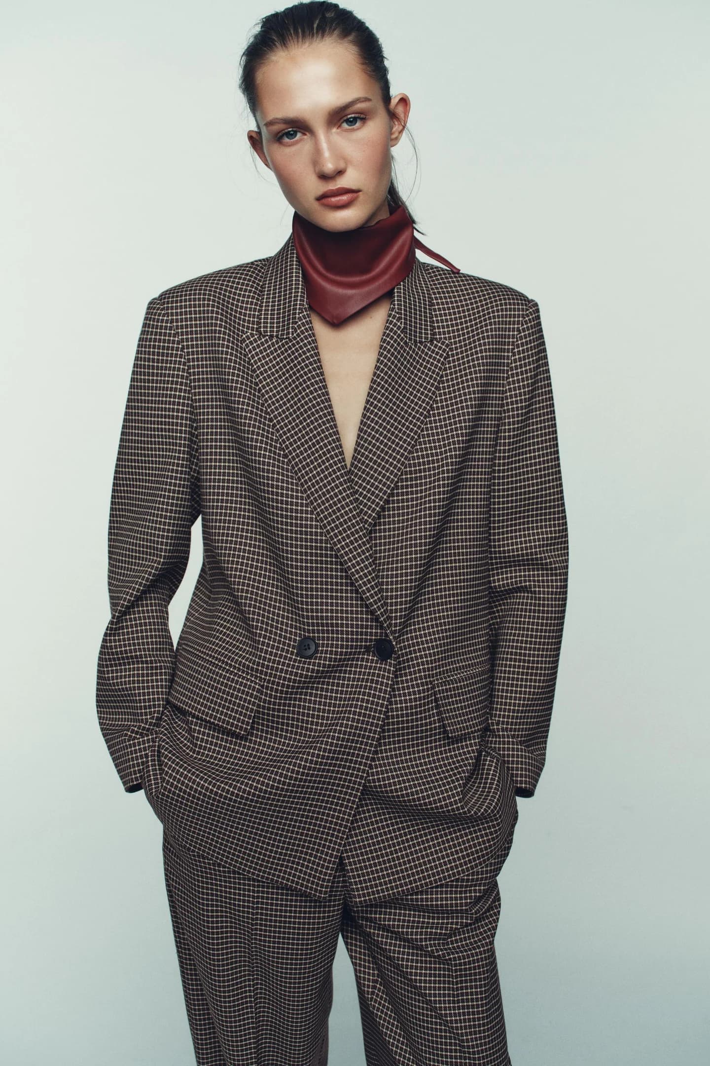 ДВУБОРТНЫЙ ПИДЖАК ОВЕРСАЙЗ В КЛЕТКУ