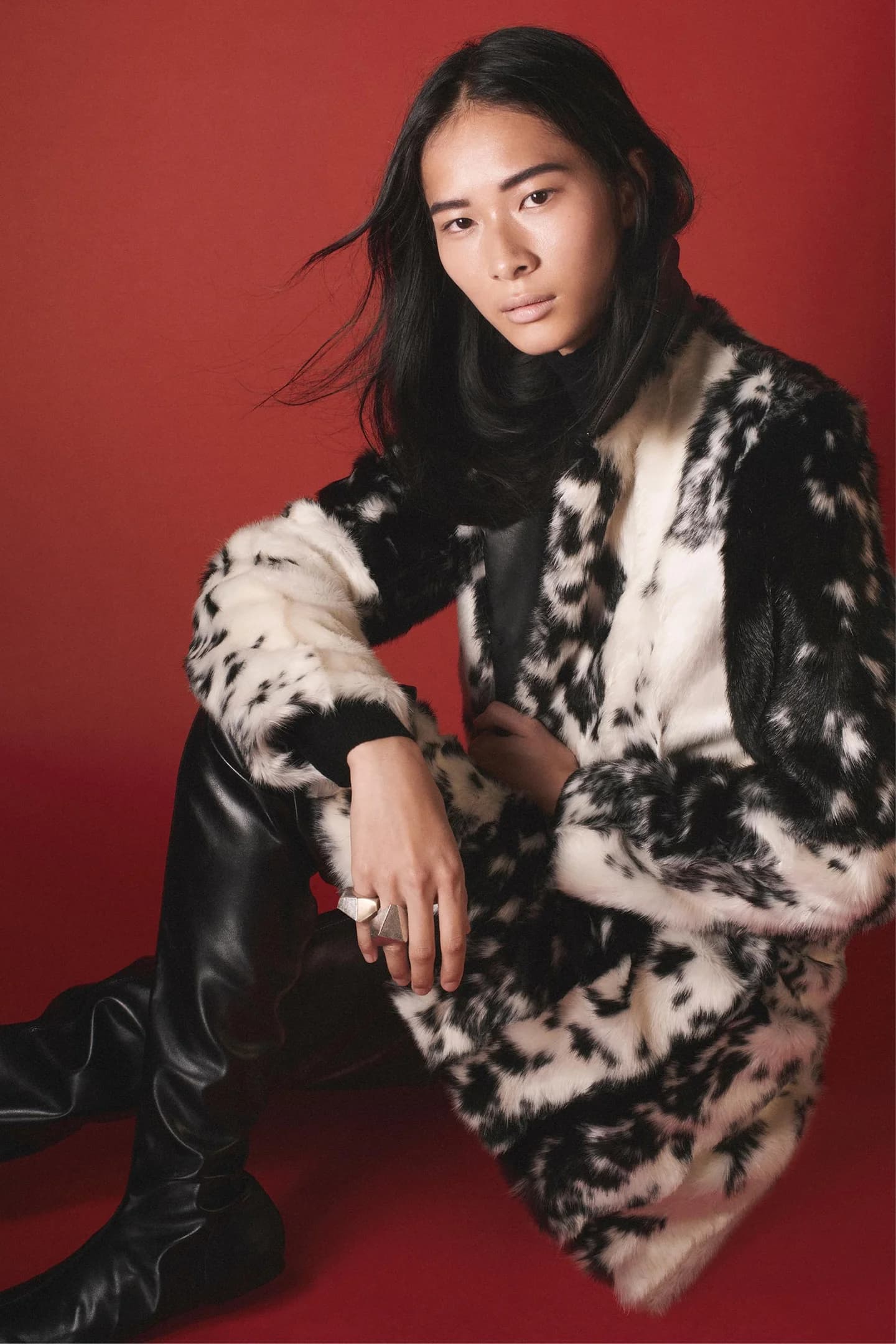 ПАЛЬТО С ЖИВОТНЫМ УЗОРОМ – ИЗДЕЛИЕ Zara ДЛЯ ЖЕНЩИН