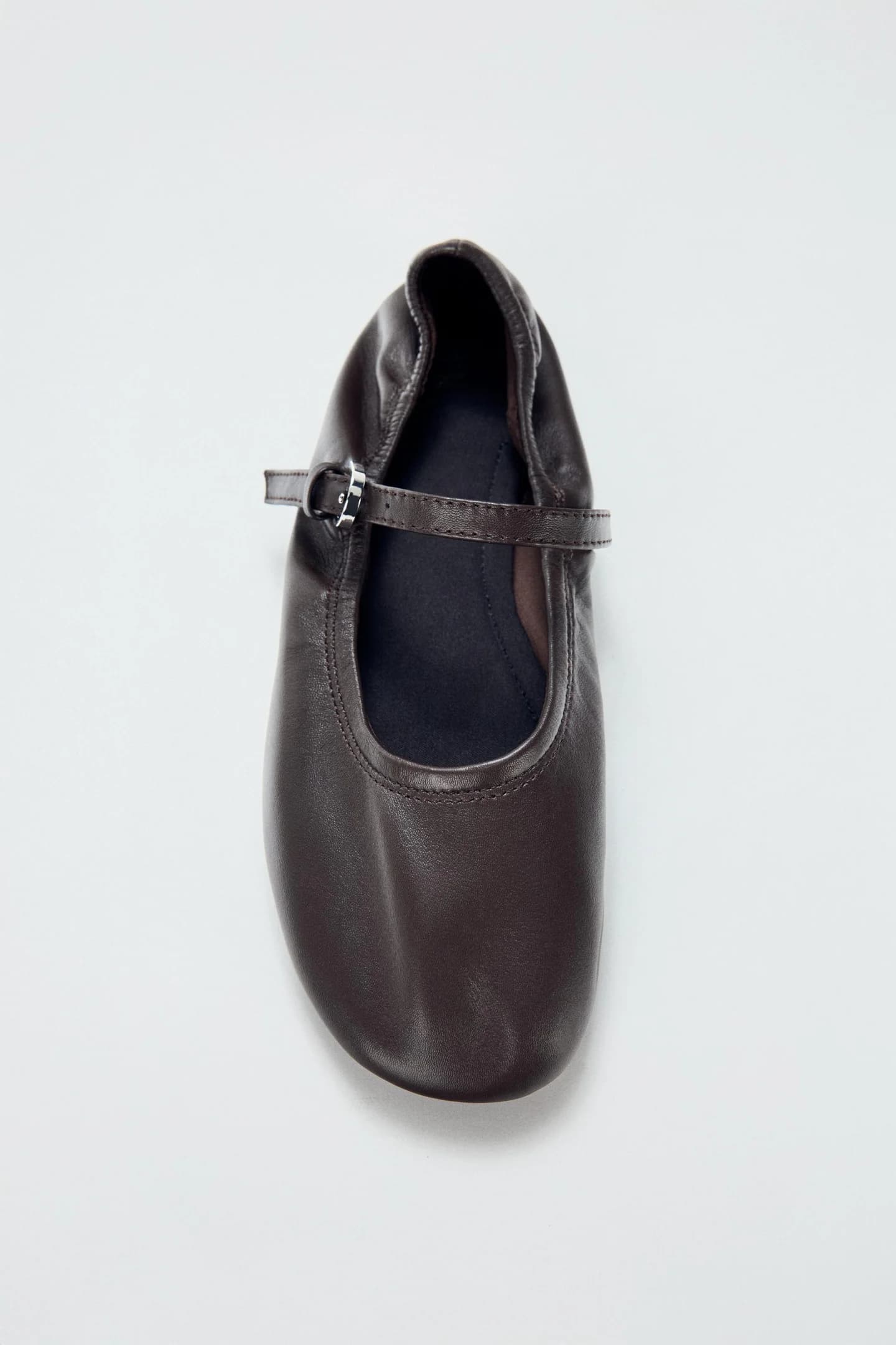 КОЖАНЫЕ БАЛЕТКИ С МЯГКИМ ЭФФЕКТОМ