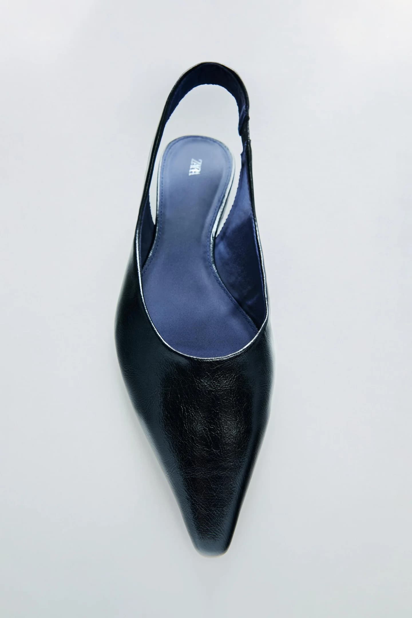 БАЛЕТКИ С ОТКРЫТЫМ ПЯТКОМ И ОСТОРОЧНЫМ НОСКОМ