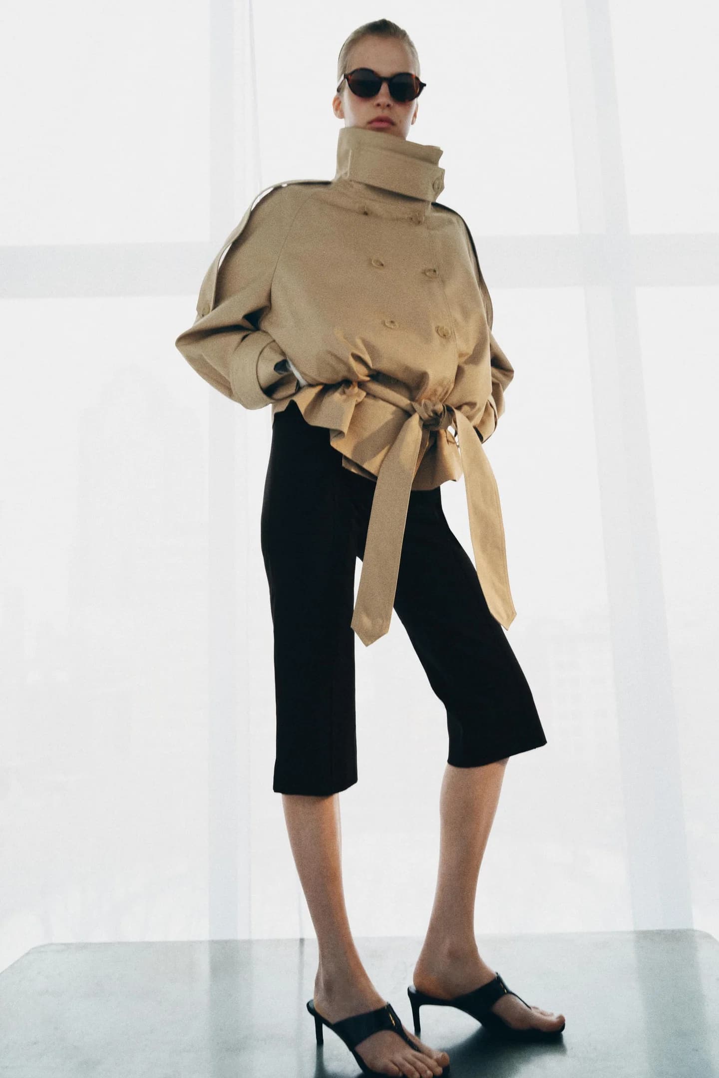 КОЖАНЫЕ САНДАЛИИ С РЕМЕШКОМ