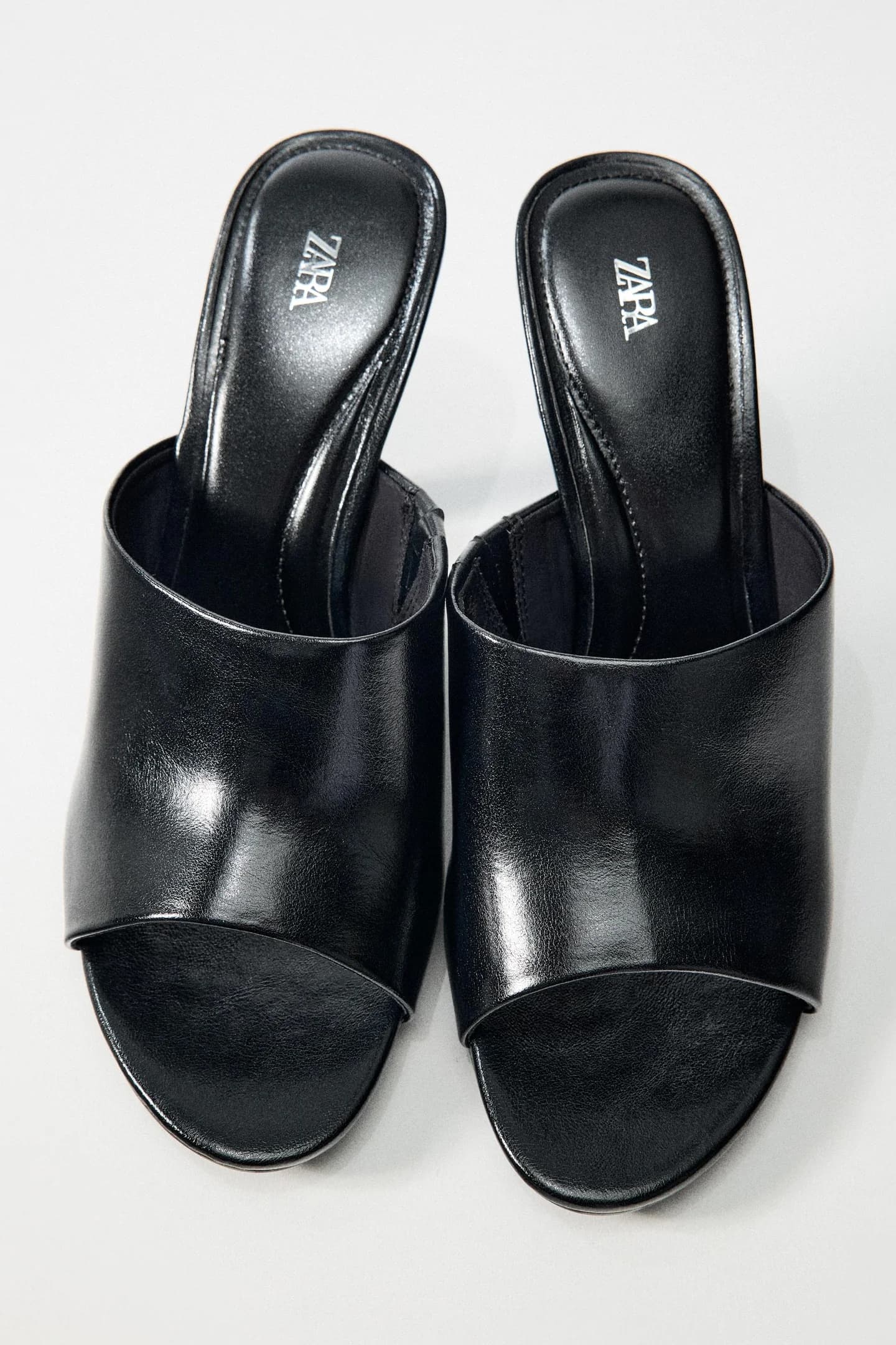 ТАПОЧКИ-МУЛИ НА ТОНКОМ КАБЛУКЕ