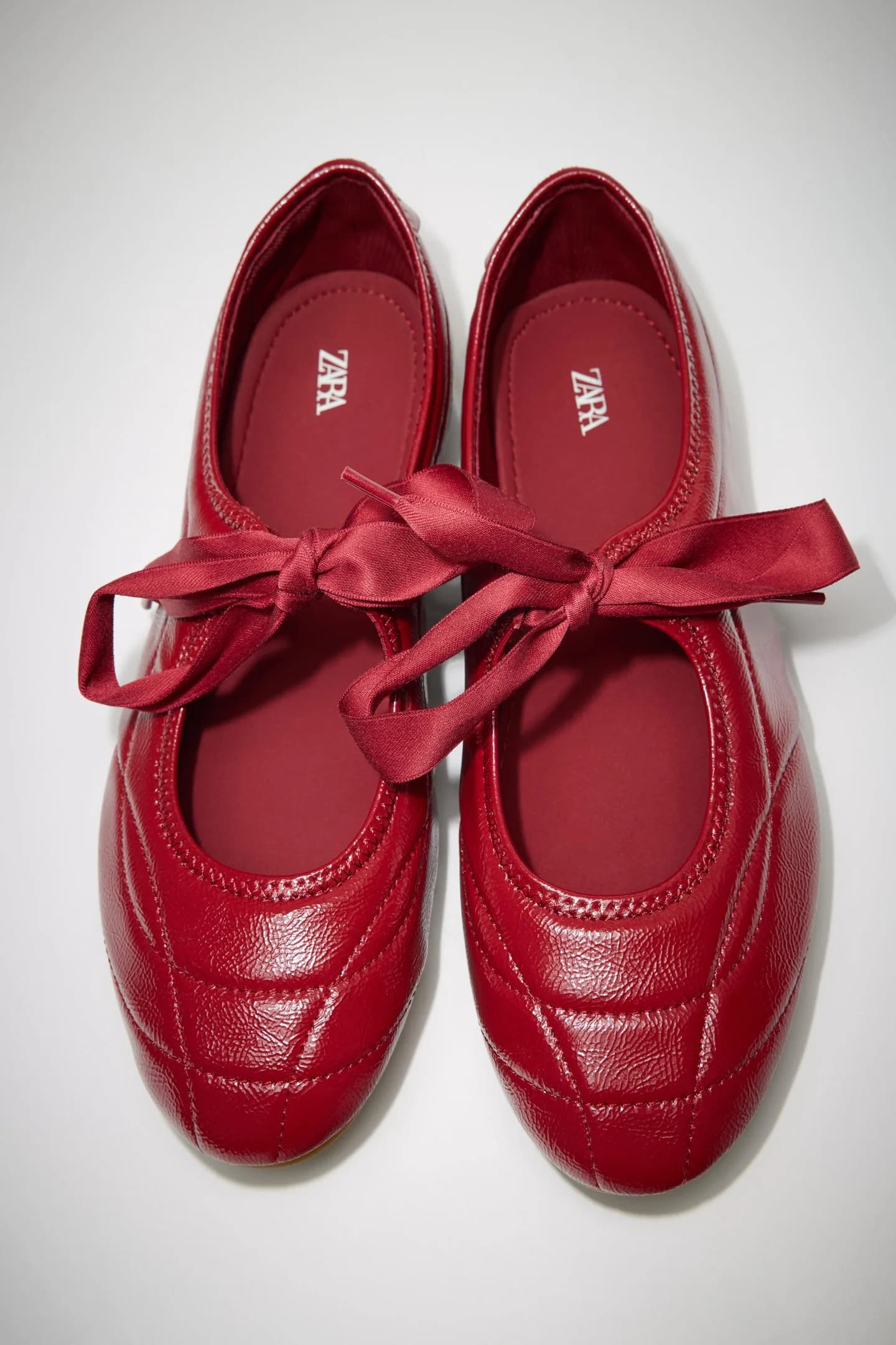 СПОРТИВНЫЕ БАЛЕТКИ С БАНТОМ