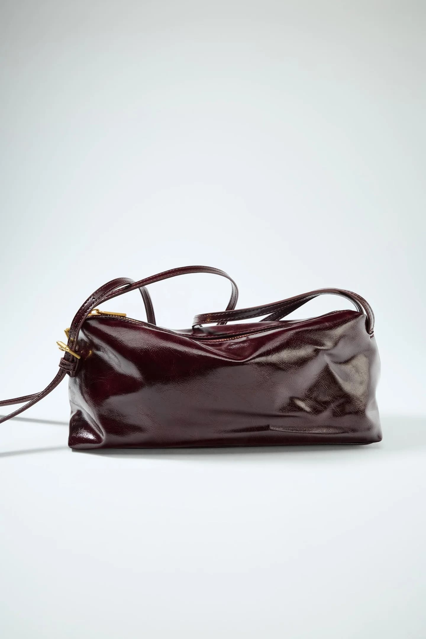 СУМКА НА ПЛЕЧЕ С ПРЯЖКОЙ