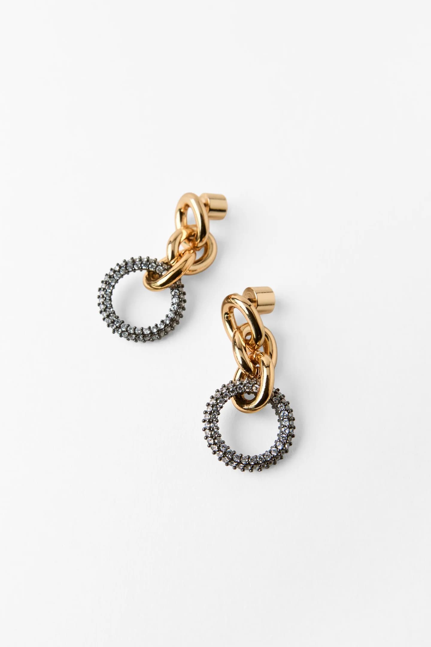 СОЕДИНЕННЫЕ СЕРЬГИ С ПАЙЕТКАМИ