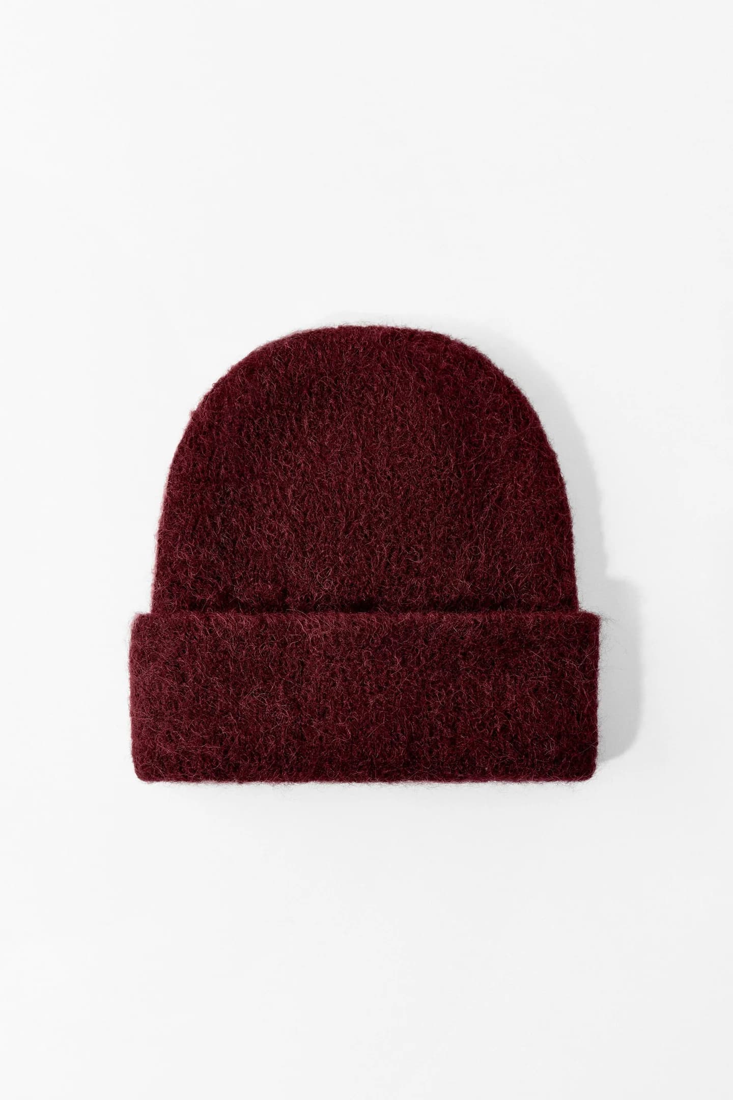 ТРИКОТАЖНАЯ ШАПКА-БИНИ С ПОДВОРОТОМ