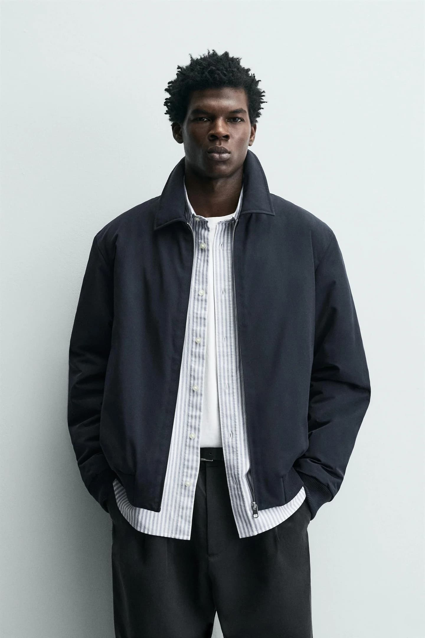 СТЕГАНАЯ КУРТКА ИЗ ГИДРОФОБНОЙ ТКАНИ - фото 2