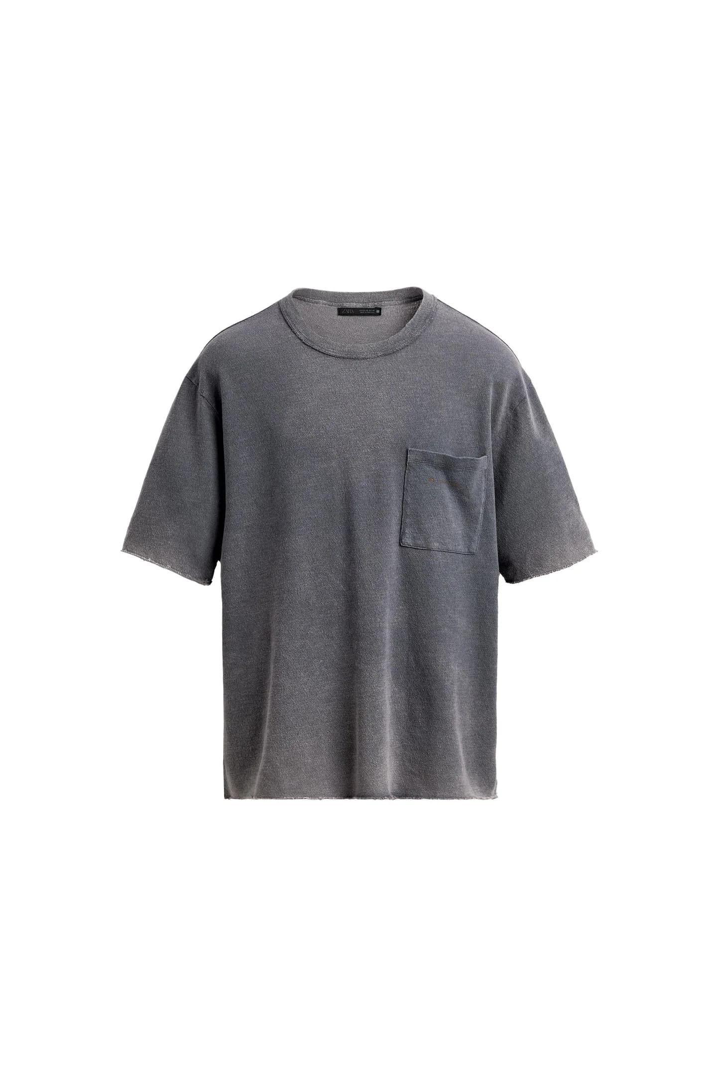 ТРИКОТАЖНАЯ ФУТБОЛКА СВОБОДНОГО КРОЯ С ЭФФЕКТОМ СТИРКИ - фото 4