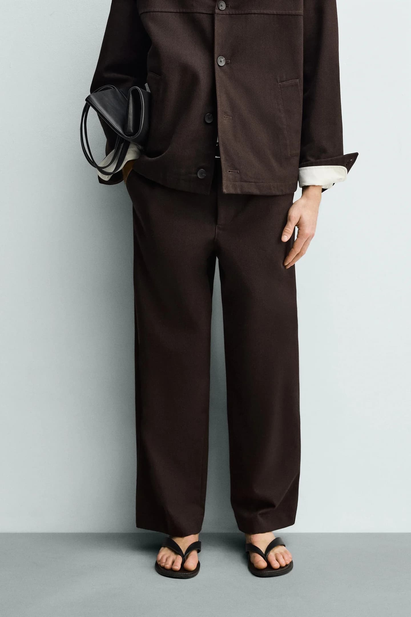 БРЮКИ ВОЗДУШНОГО КРАЯ ИЗ СТРУКТУРНОЙ ТКАНИ - фото 2