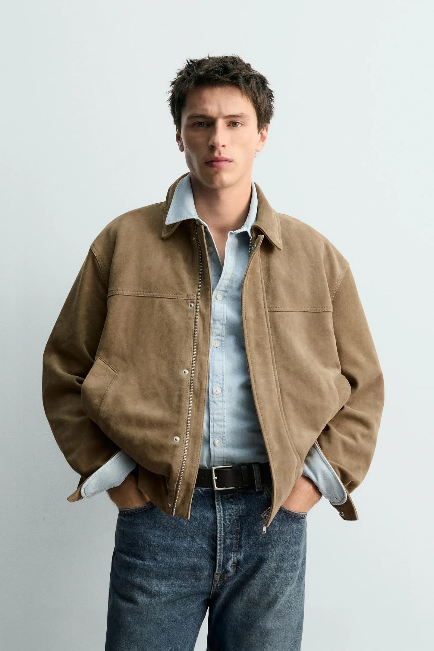 КУРТКА ИЗ ЗАМШЕВОЙ КОЖИ, ОГРАНИЧЕННАЯ ВЫПУСК