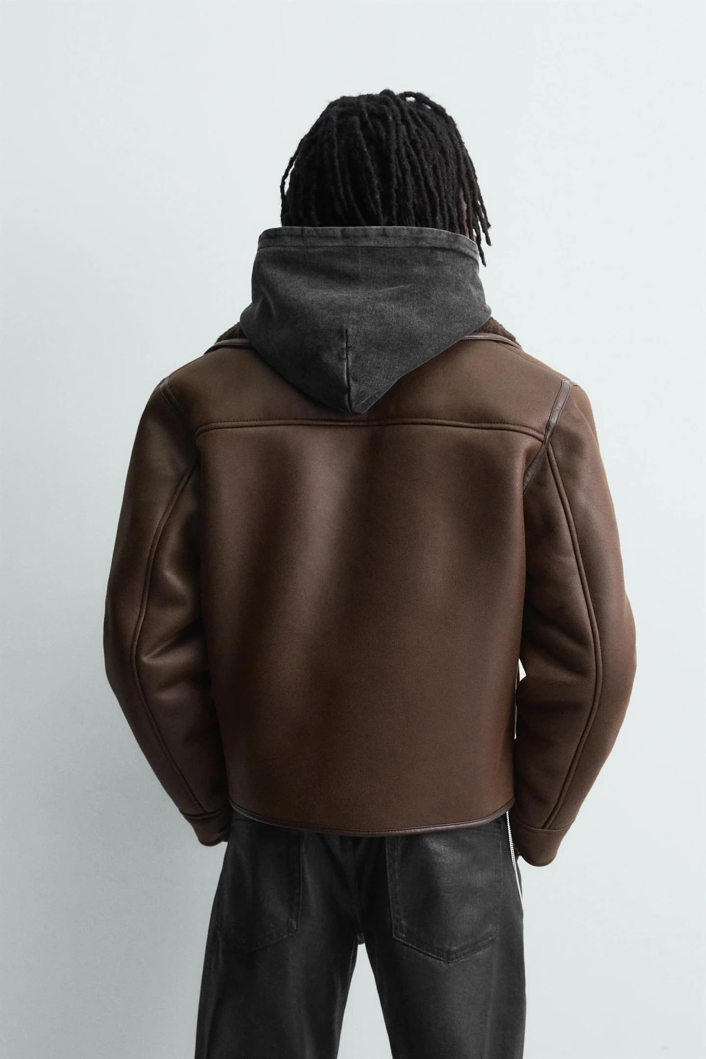 КУРТКА ИЗ ДВУХСЛОЙНОЙ ИСКУССТВЕННОЙ КОЖИ - фото 2