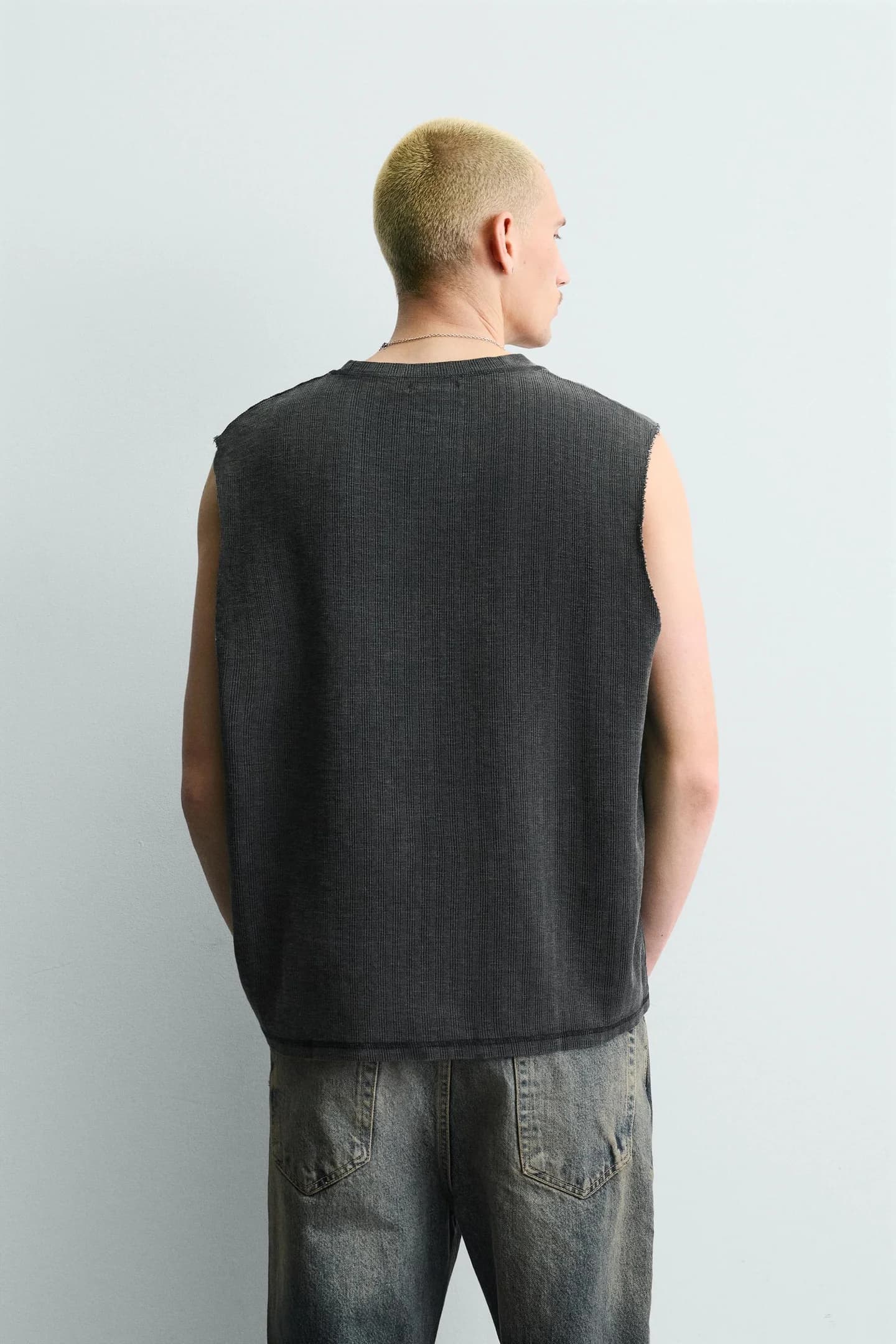 ТРИКОТАЖНЫЙ ТОП-МАЙКА С ПРИНТОМ - фото 2