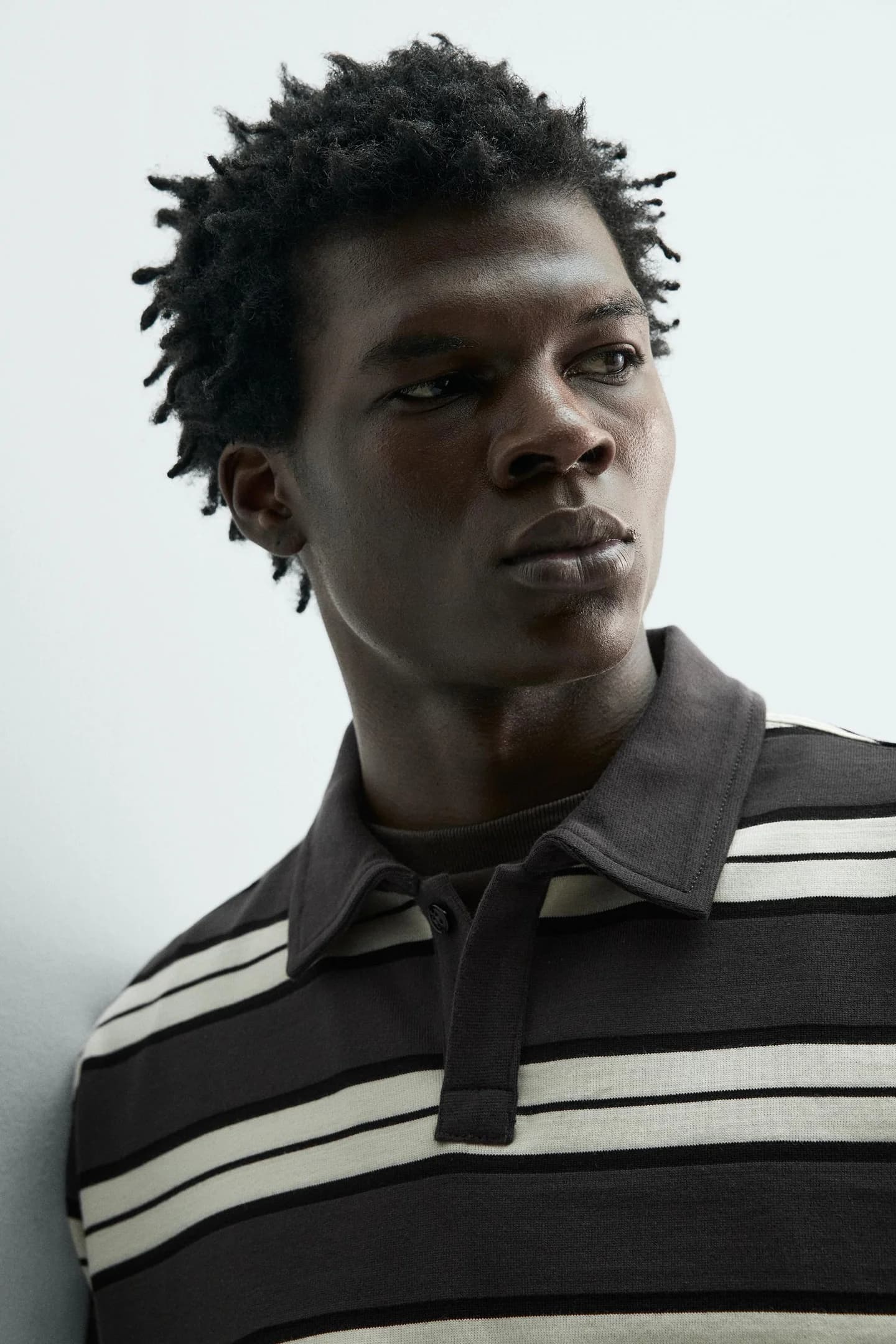 РУБАШКА ПОЛО СТАНДАРТНОГО КРОЯ В ПОЛОСКУ - фото 2