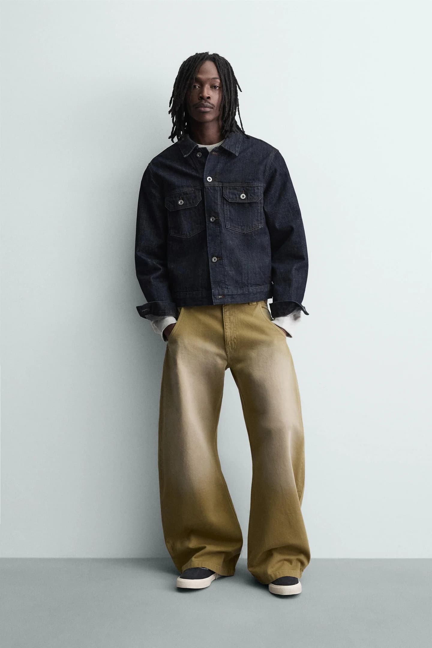 ДЖИНСЫ БАЛЛОННОГО КРОЯ С ЭФФЕКТОМ СТИРКИ - фото 2