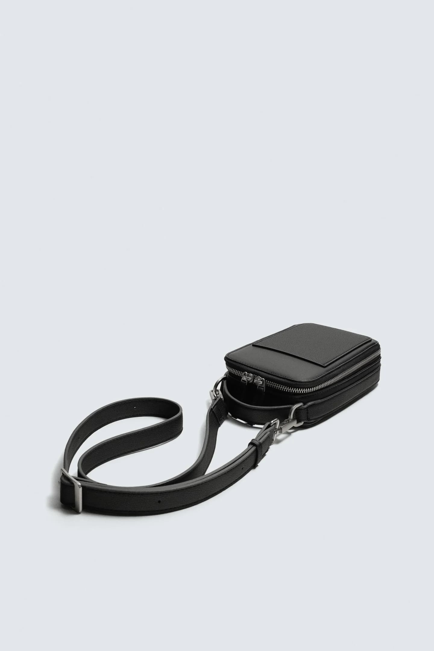 ВЕРТИКАЛЬНАЯ СУМКА ДЛЯ СООБЩЕНИЙ С ТЕКСТУРИРОВАННОЙ ОТДЕЛКОЙ - фото 2