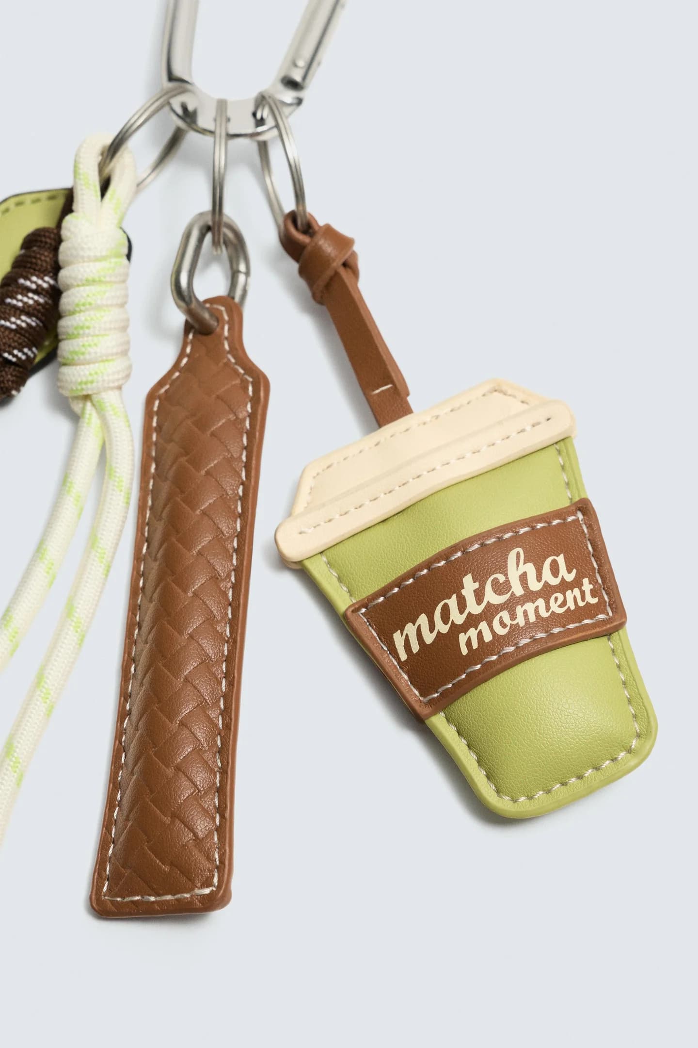 БРЕЛОК СО МНОЖЕСТВОМ ПОДВЕСОК - фото 2