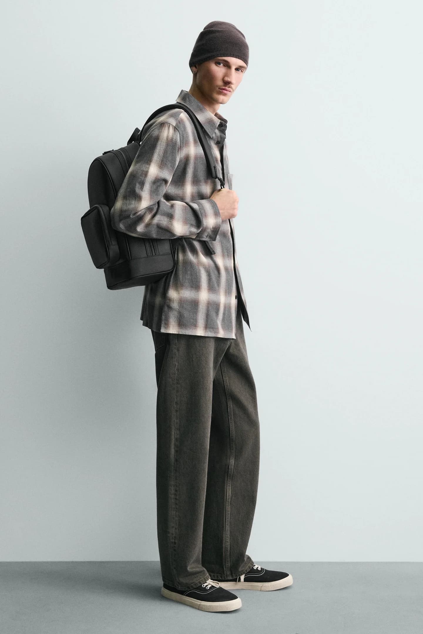 РЮКЗАК С ТЕКСТУРИРОВАННОЙ ОТДЕЛКОЙ - фото 2