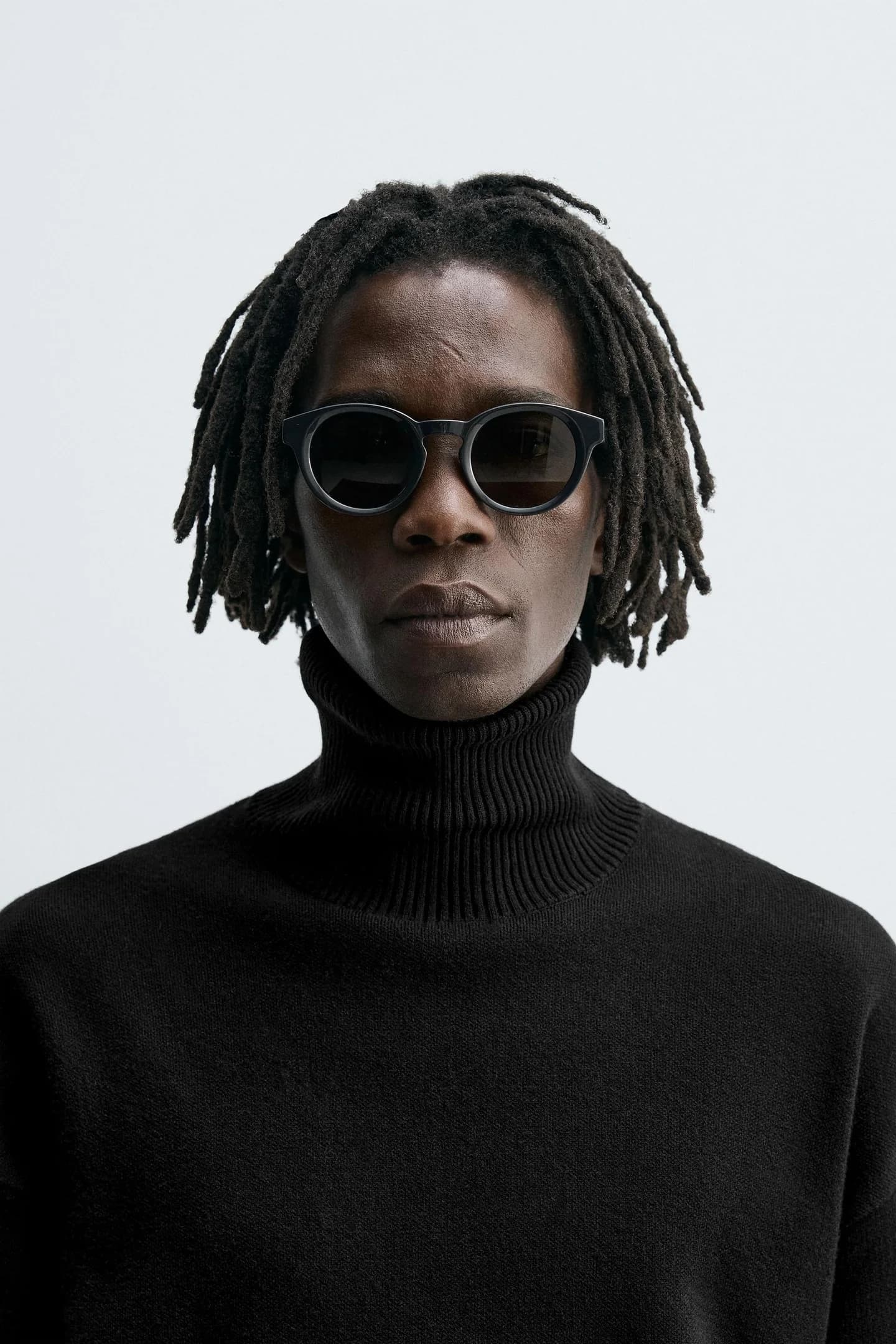 СОЛНЦЕЗАЩИТНЫЕ ОЧКИ В КРУГЛОЙ ОЧКЕ - фото 2