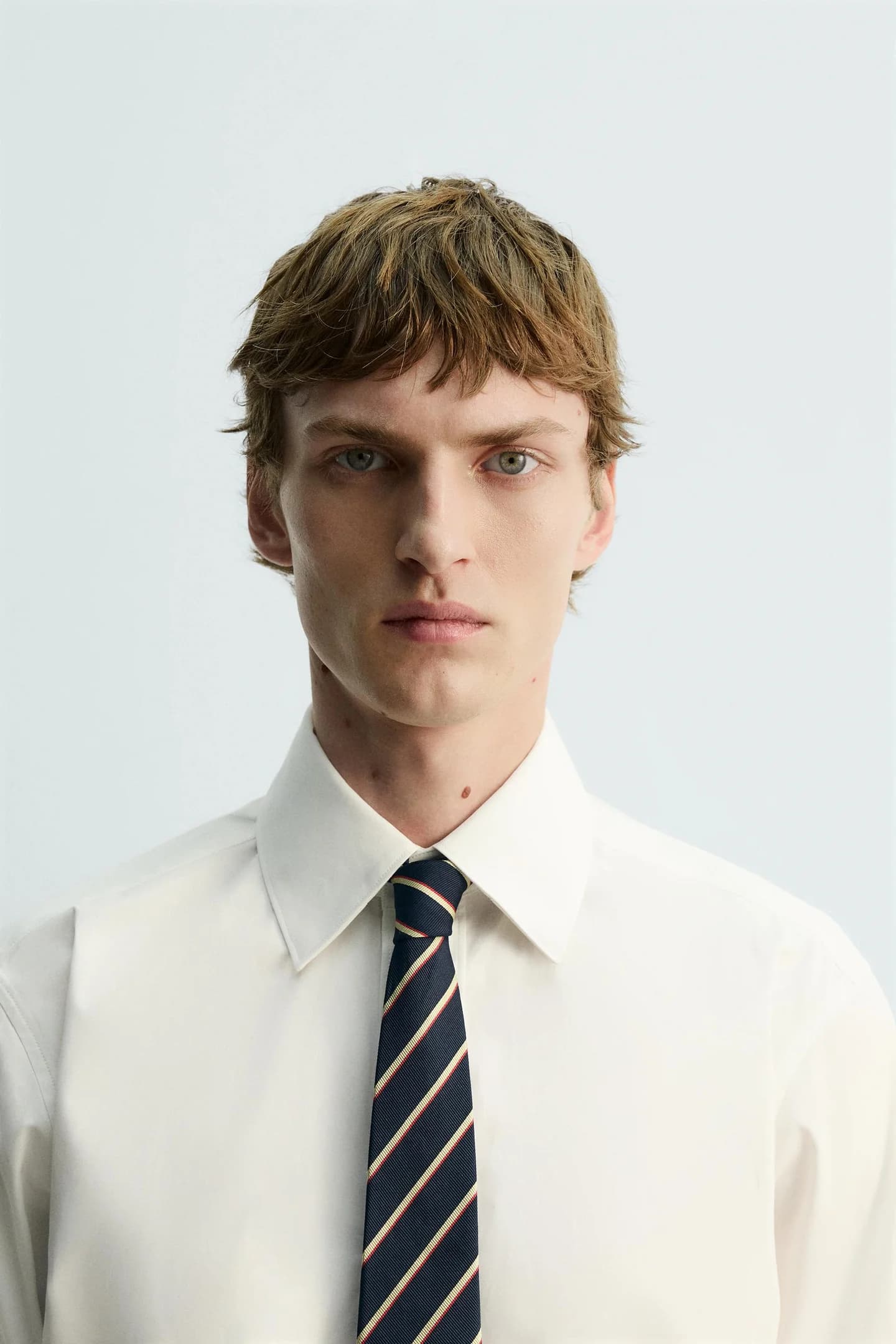 ГАЛСТУК ИЗ 100% ШЕЛКА В ПОЛОСКУ, ОГРАНИЧЕННЫЙ ВЫПУСК - фото 3