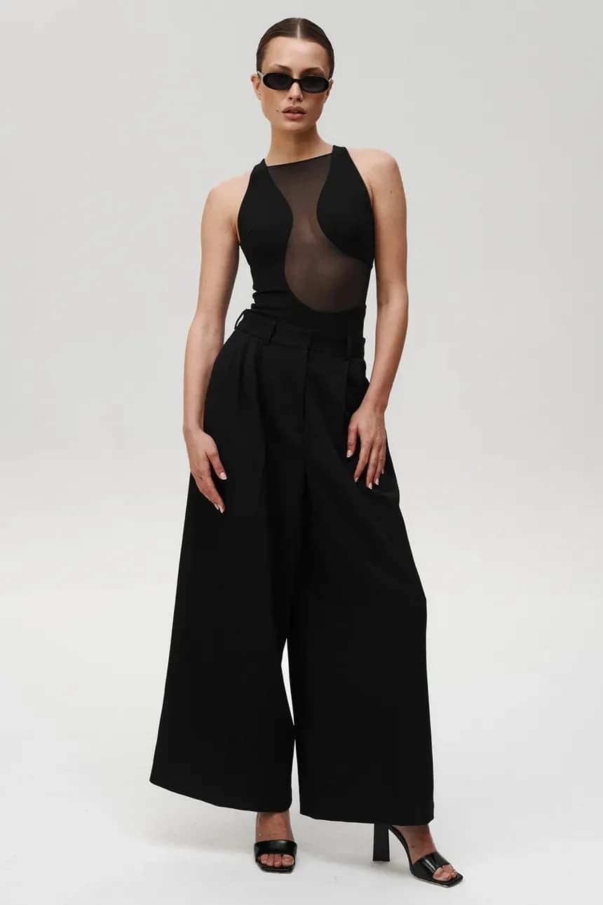 Боди в переднем ряду - фото 4