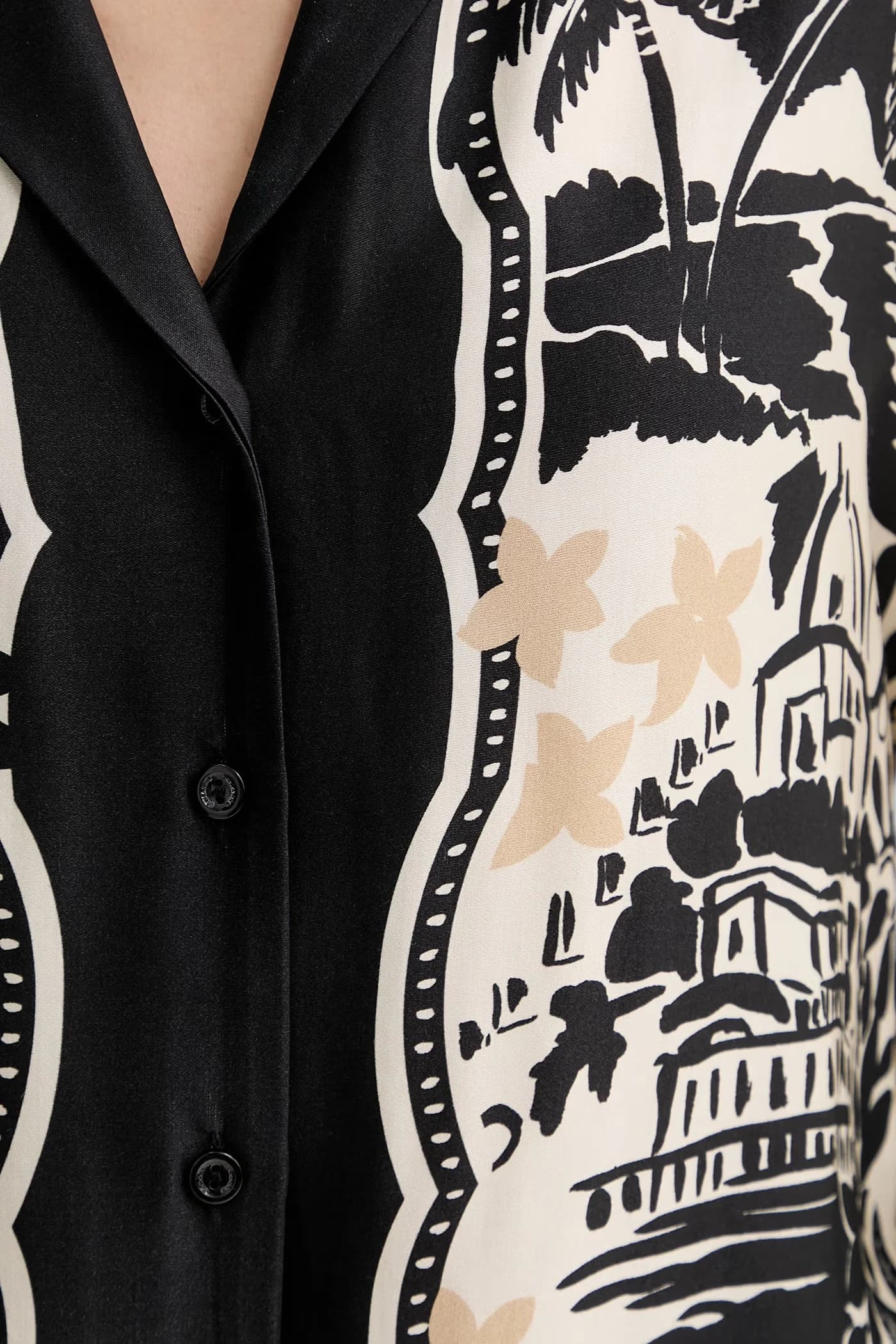 Женская рубашка из вискозы - фото 5