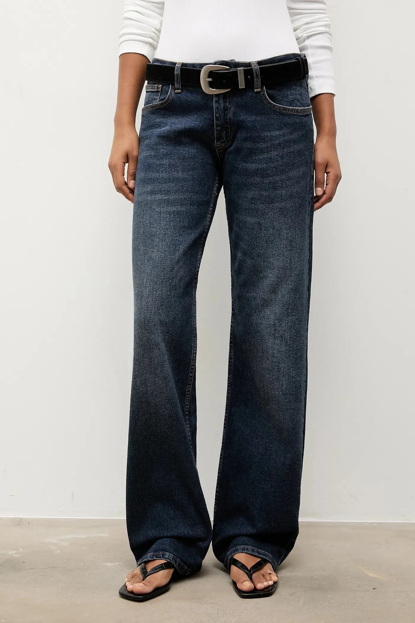 Джинсы - фото 2