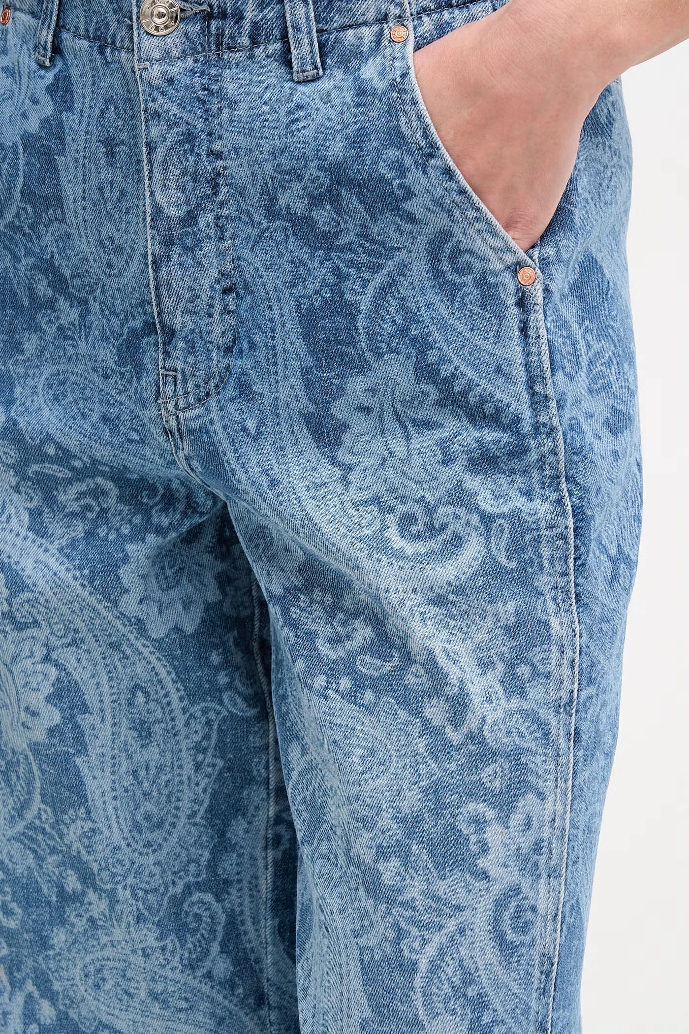 Женские джинсы свободного кроя - фото 4