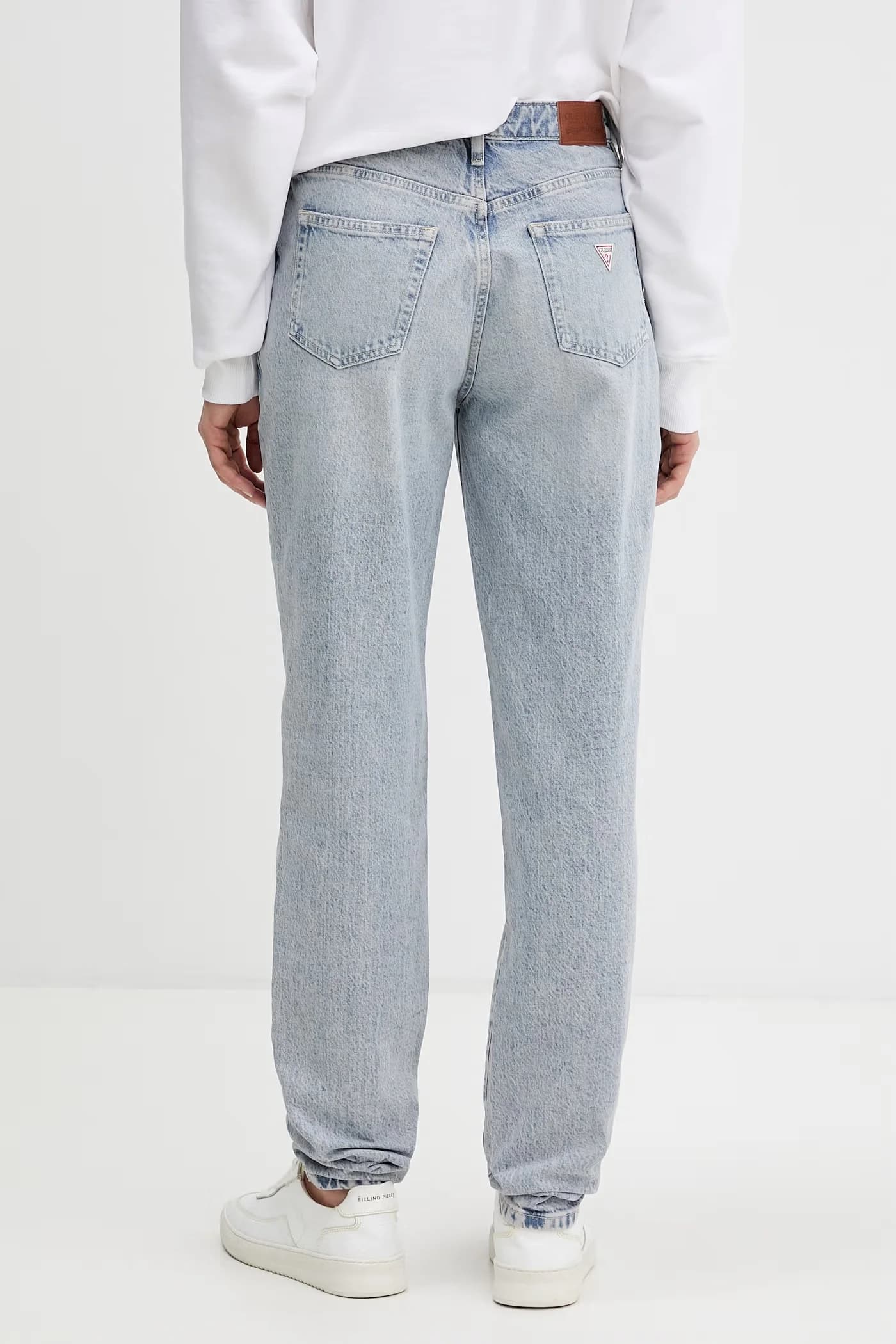 Женские джинсы кроя мамы - фото 3