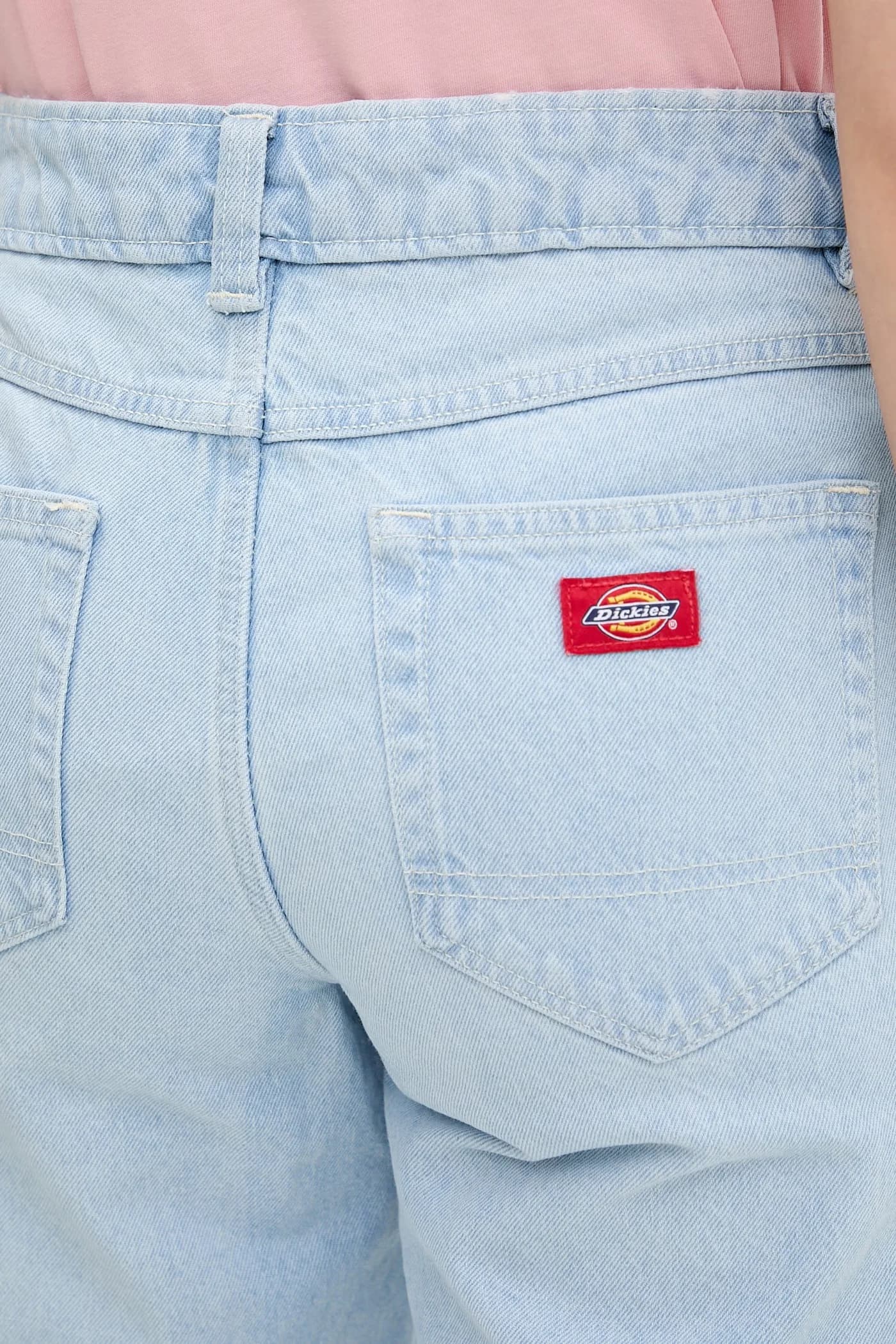 Женские джинсы свободного кроя - фото 4