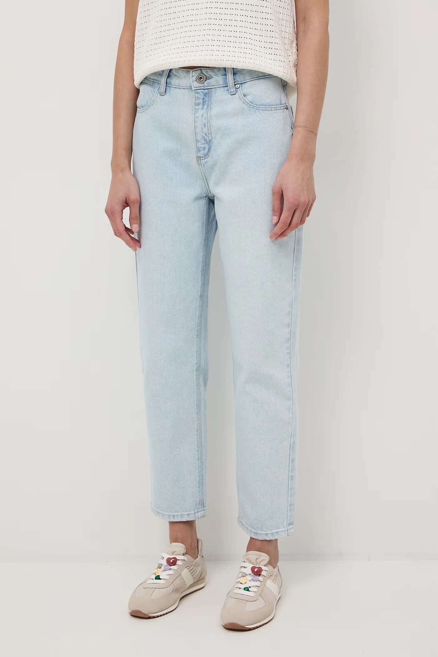 Женские джинсы кроя мамы - фото 2