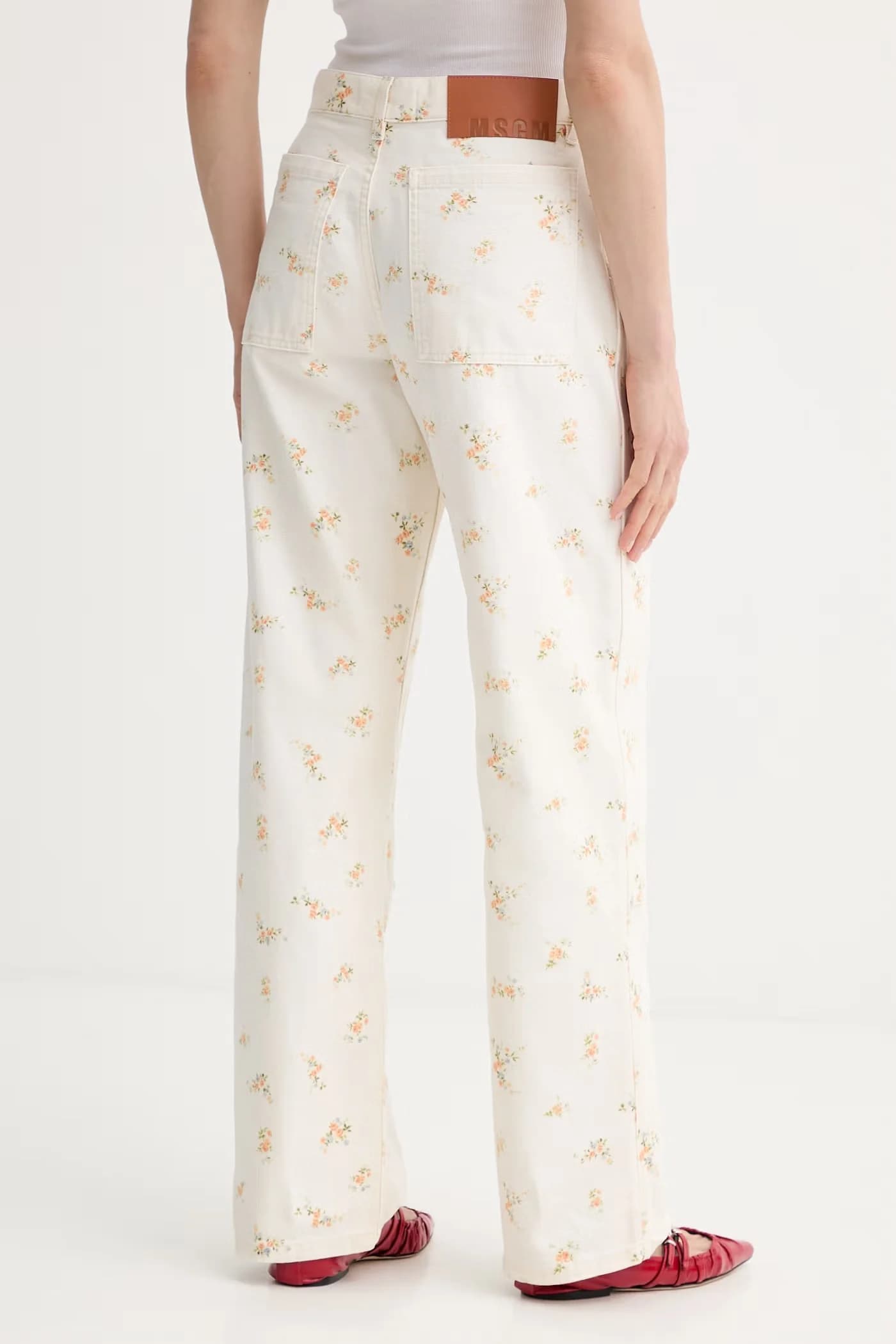 Женские джинсы свободного кроя - фото 3