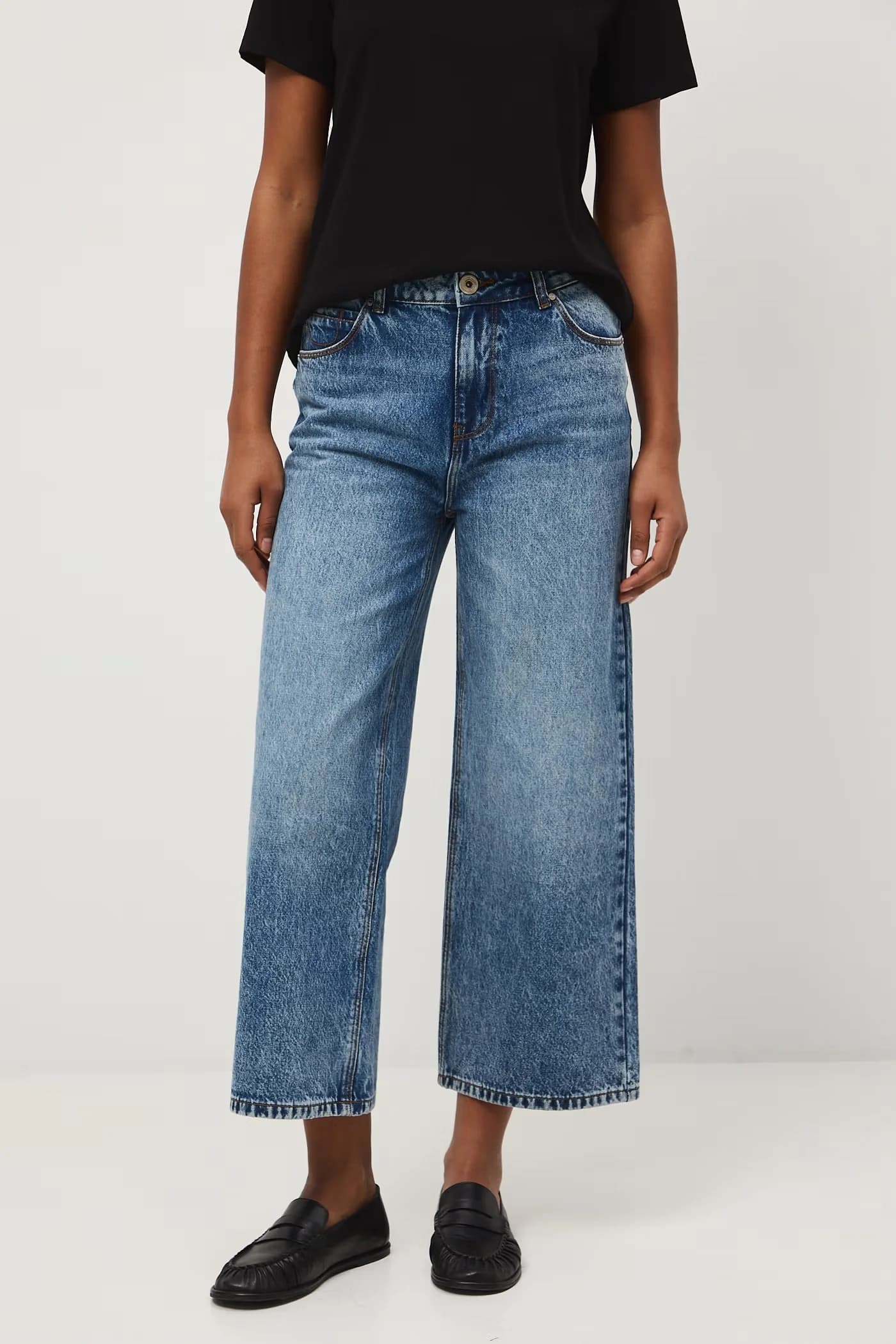 Женские прямые джинсы