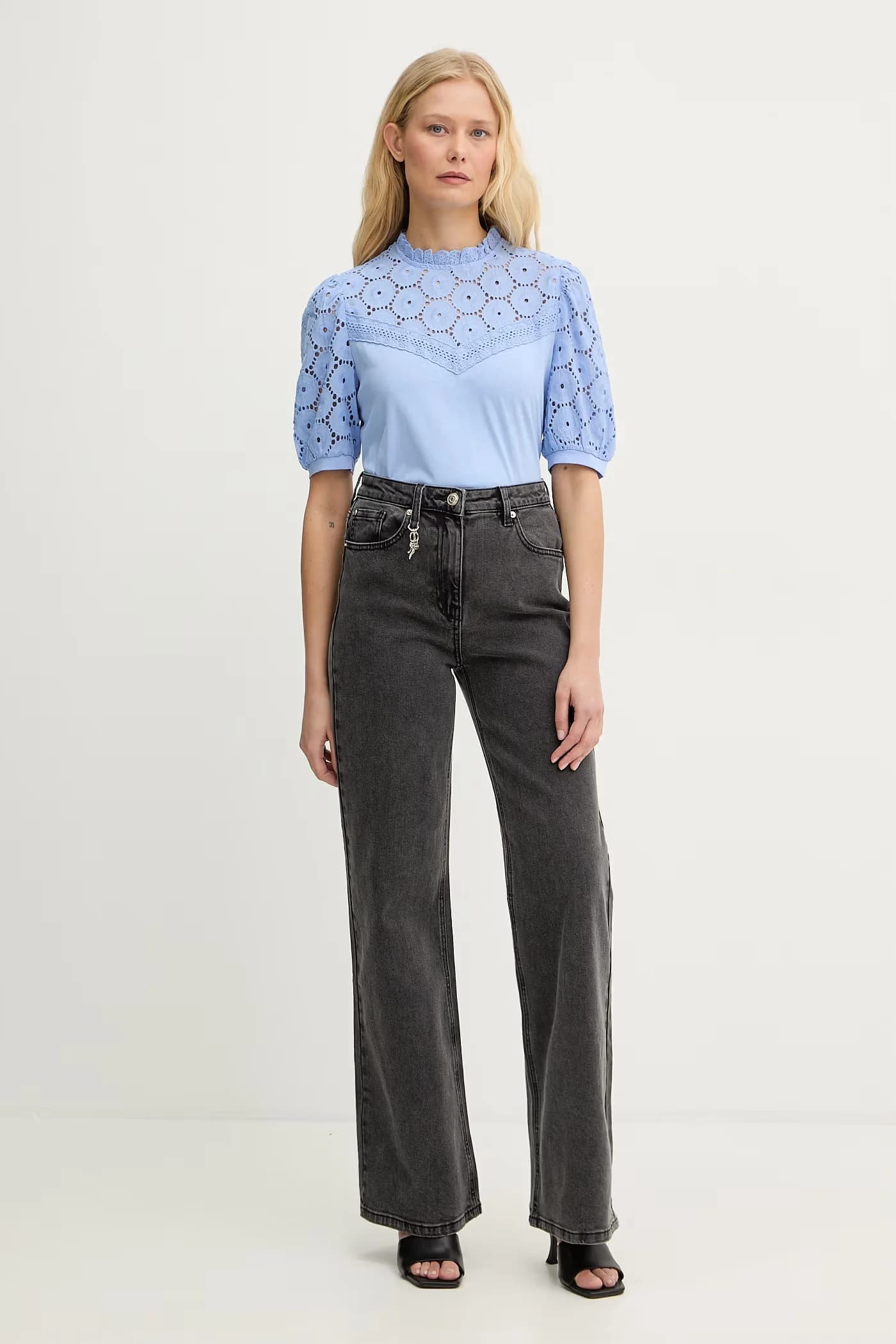 Женские джинсы буткат - фото 2